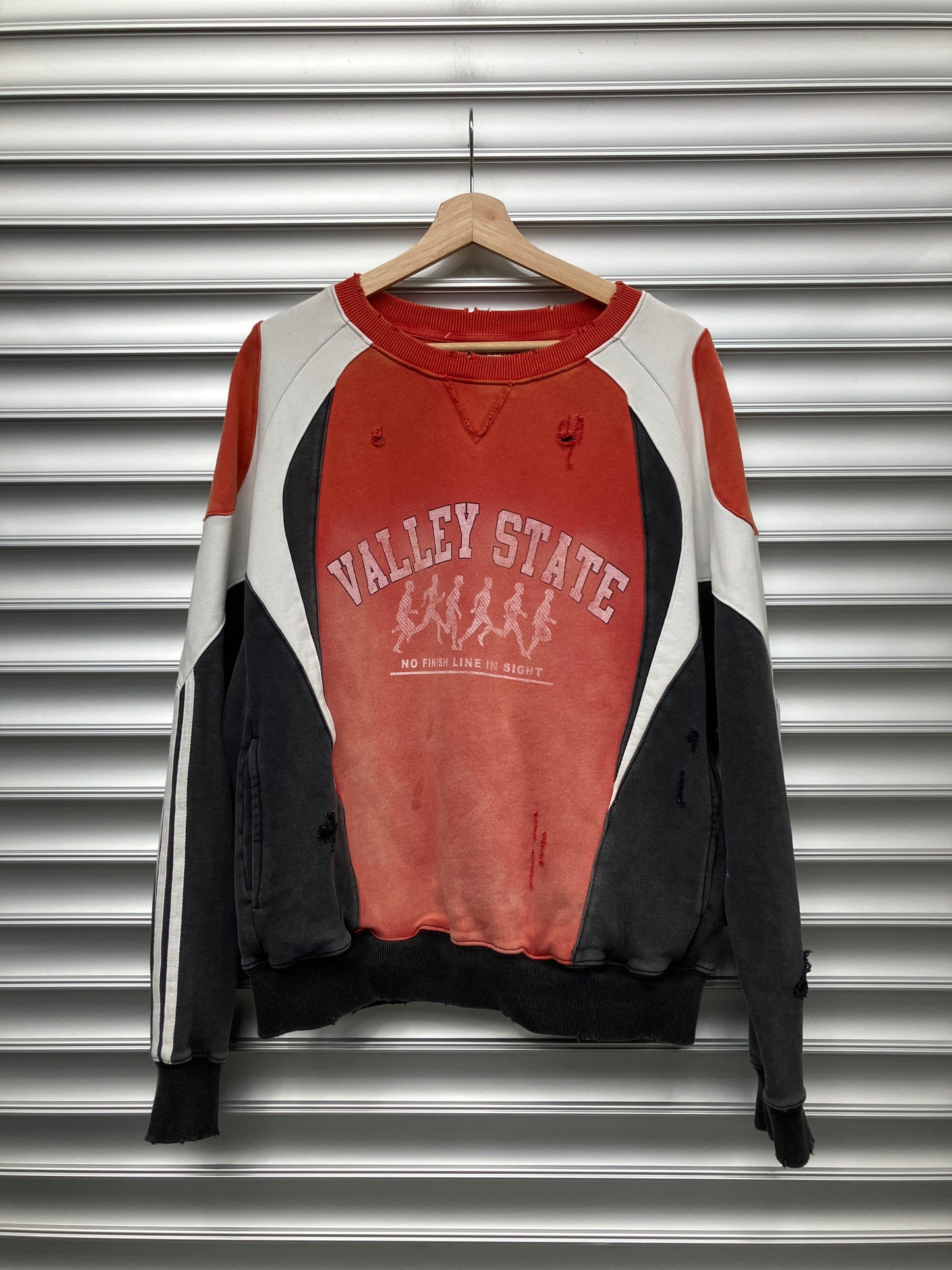 Vale Lives No Finish Line In Sight Sweater - L