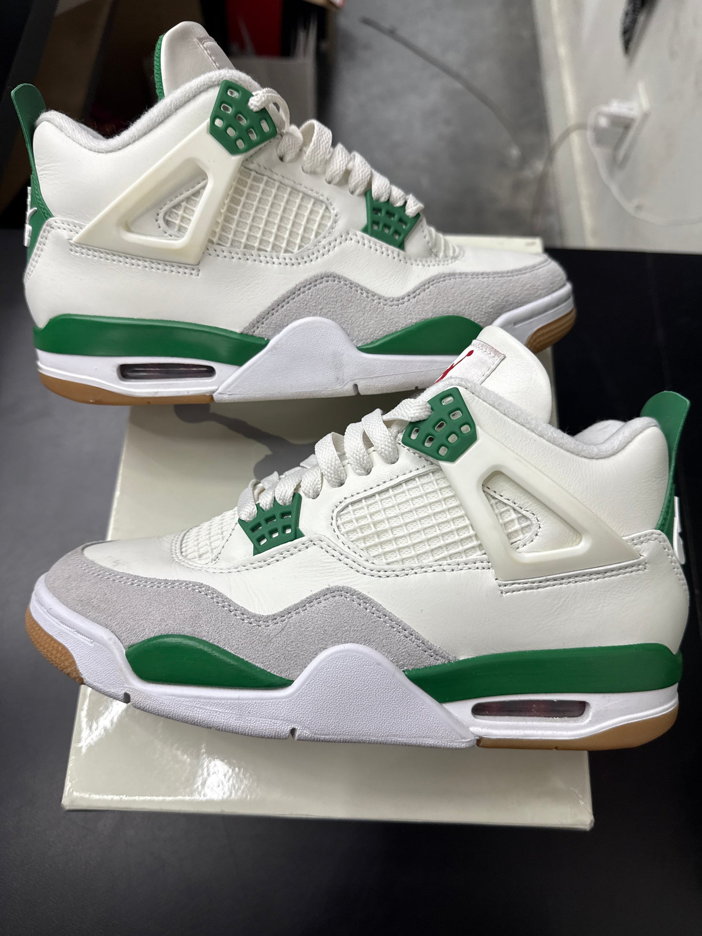 AJ4 SB Pine Green (U) - 6M