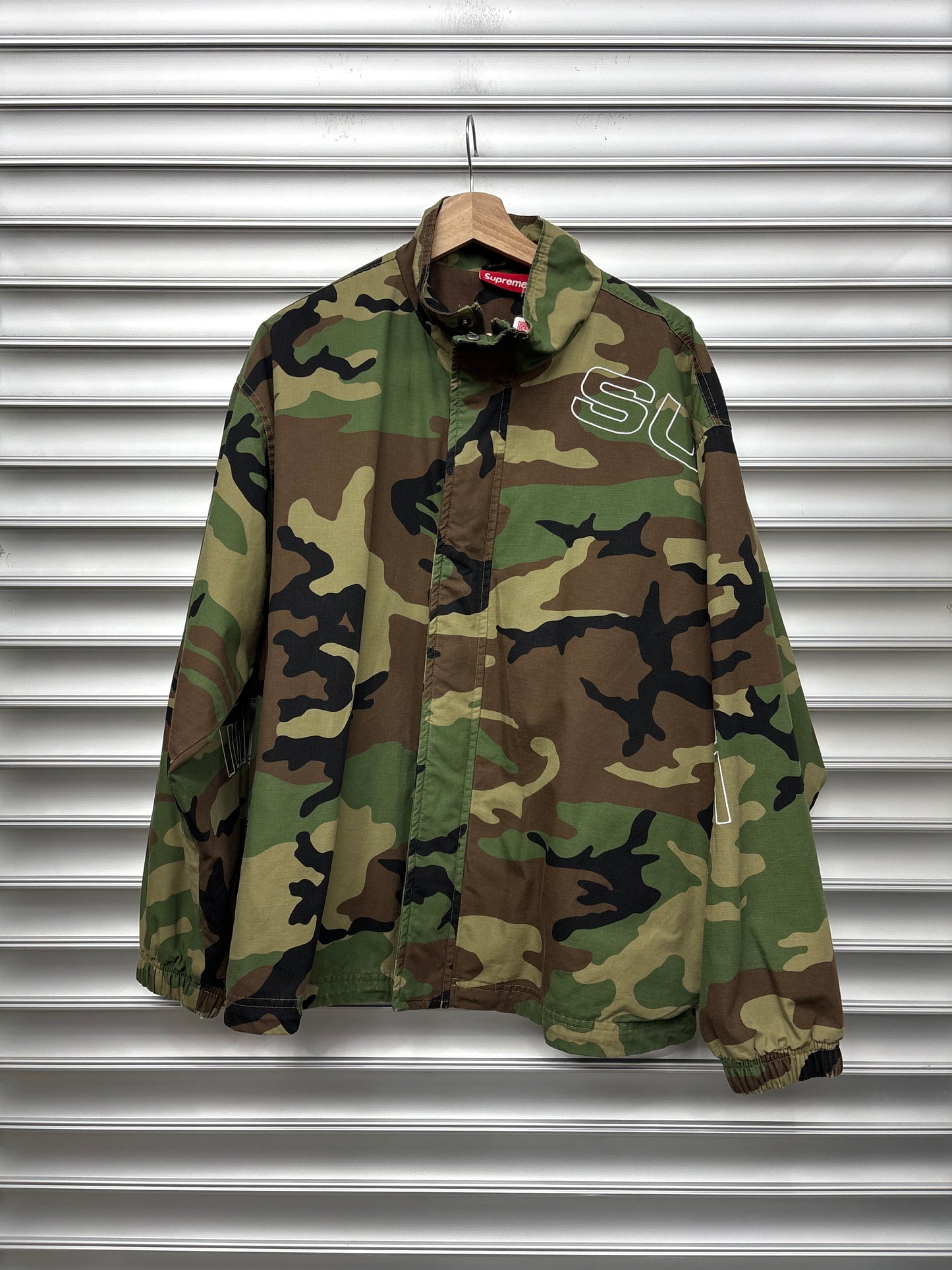 Supreme Camo Zip Up - M