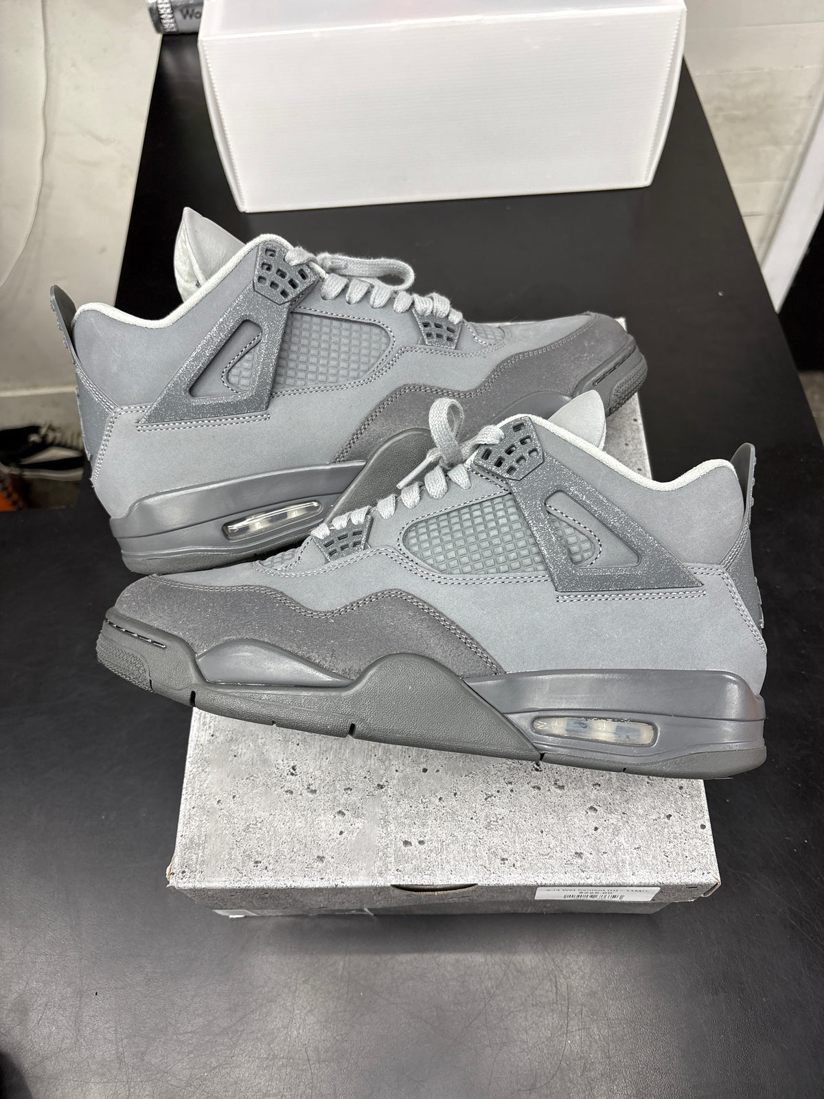 AJ4 Wet Cement (U) - 11M**