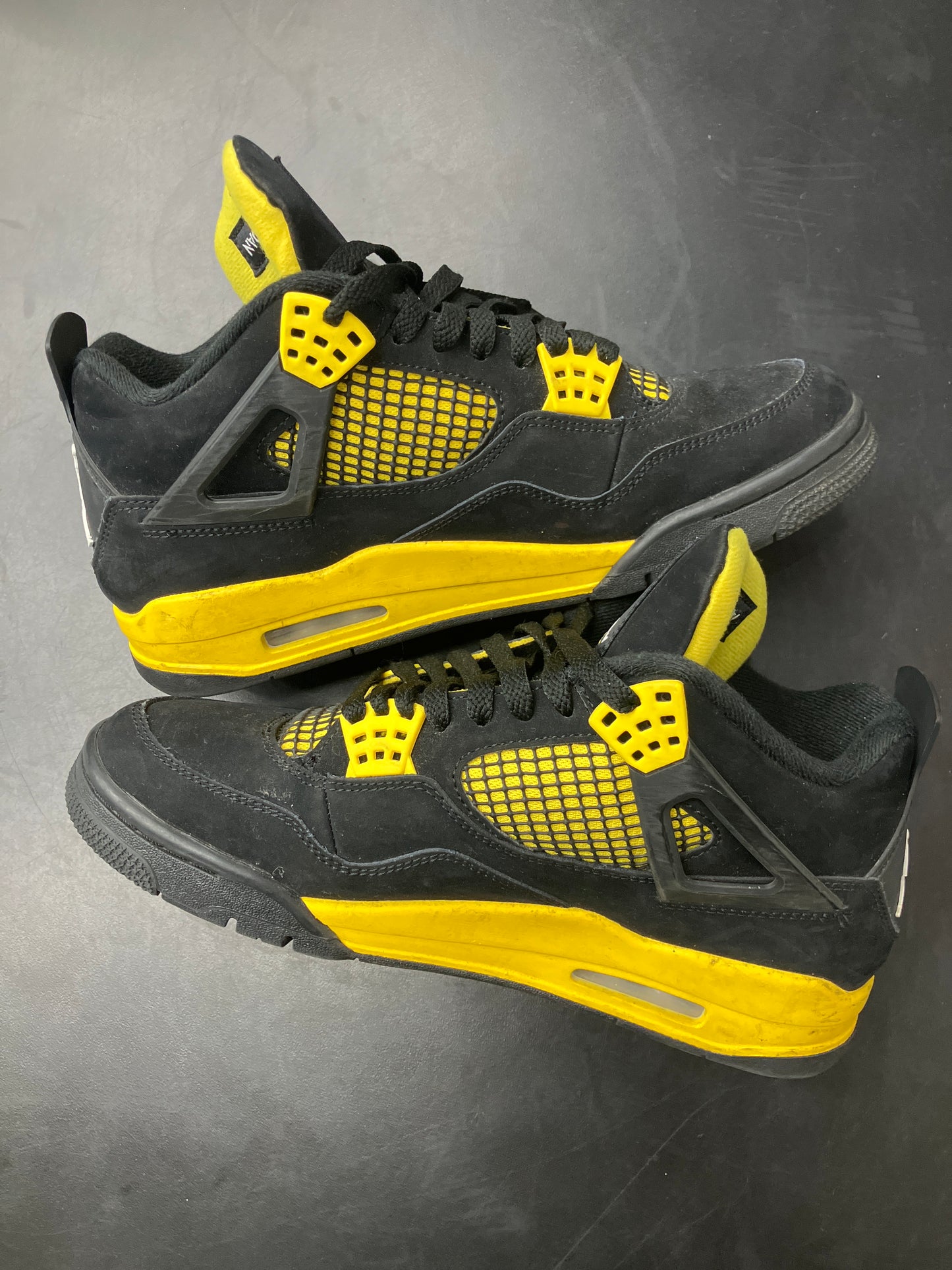 AJ4 Thunder (U) - 8.5M (NB)