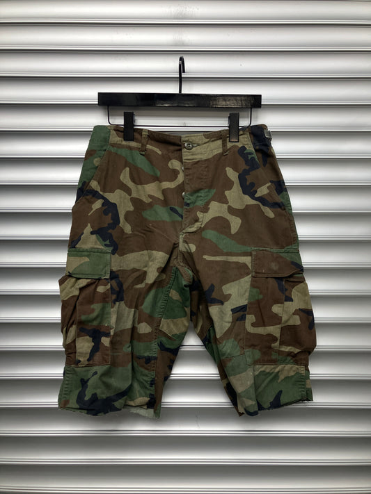 Vintage Camo Shorts - 28*