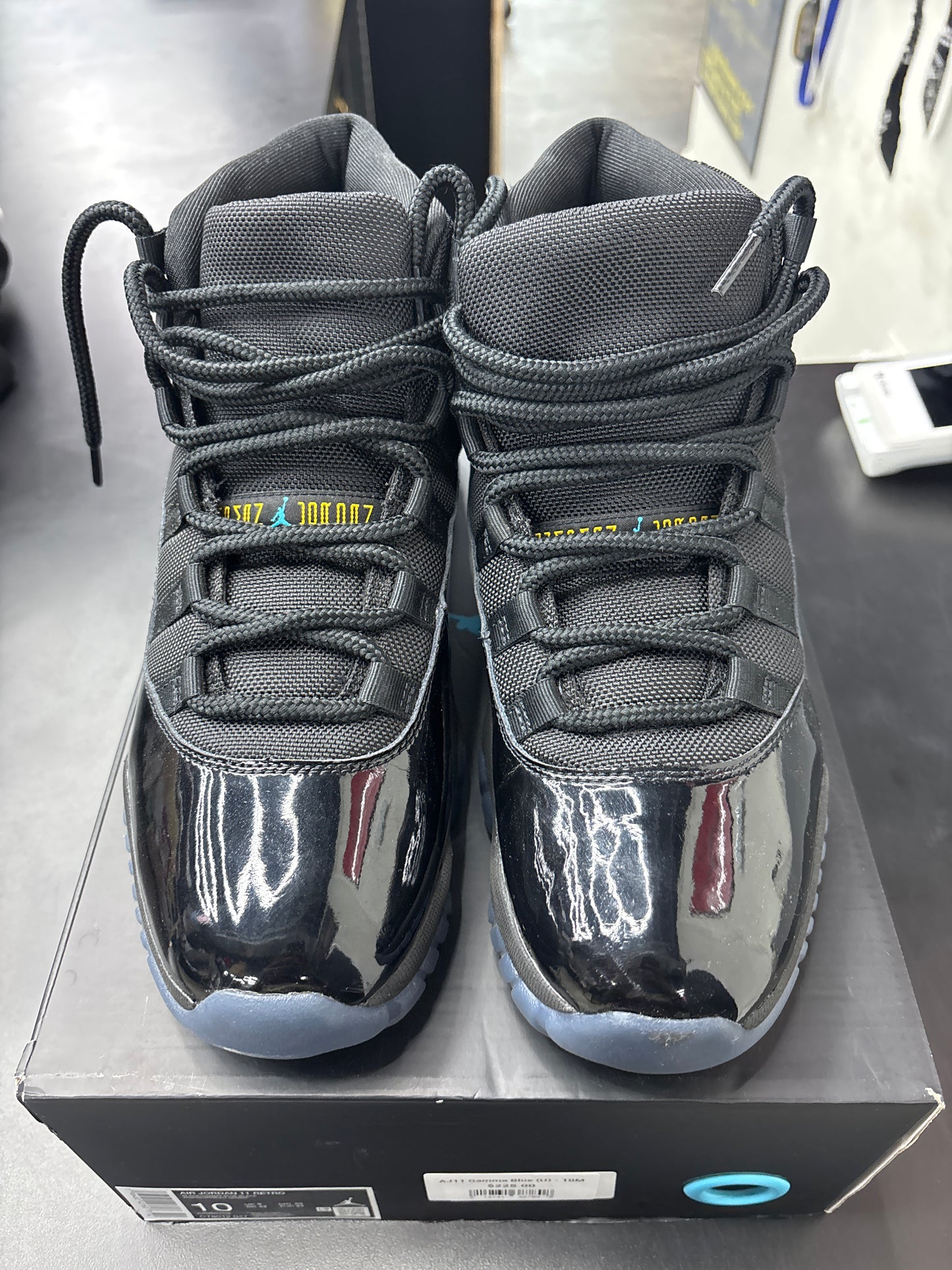 AJ11 Gamma Blue (U) - 10M
