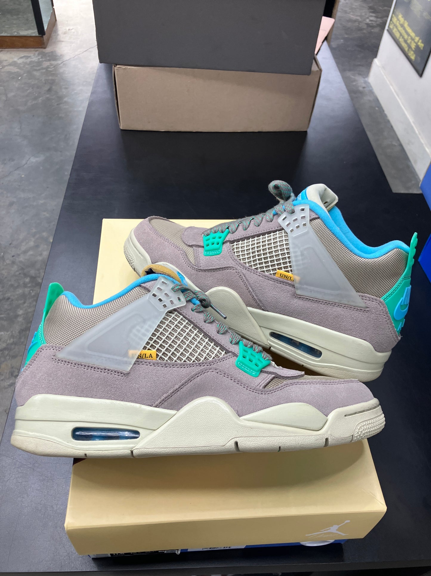 AJ4 Union Taupe Haze (U) - 10M