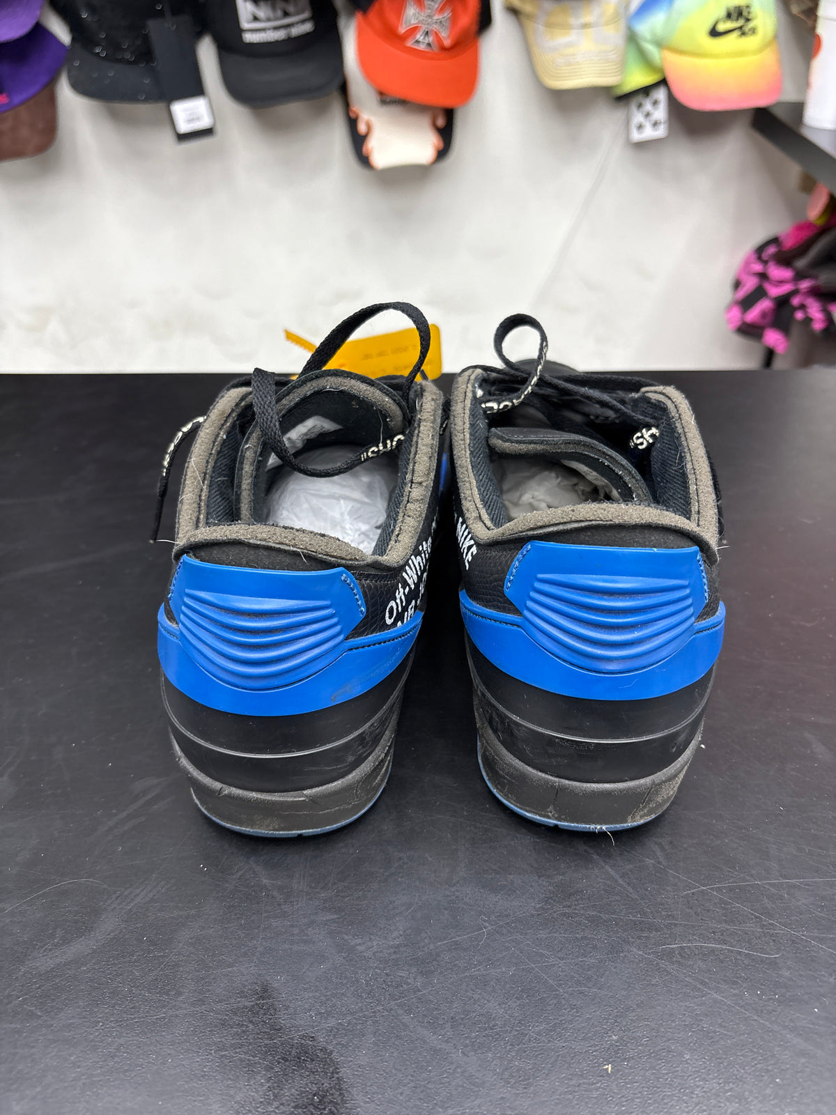 AJ2 Off White Black Low (U) - 10M**
