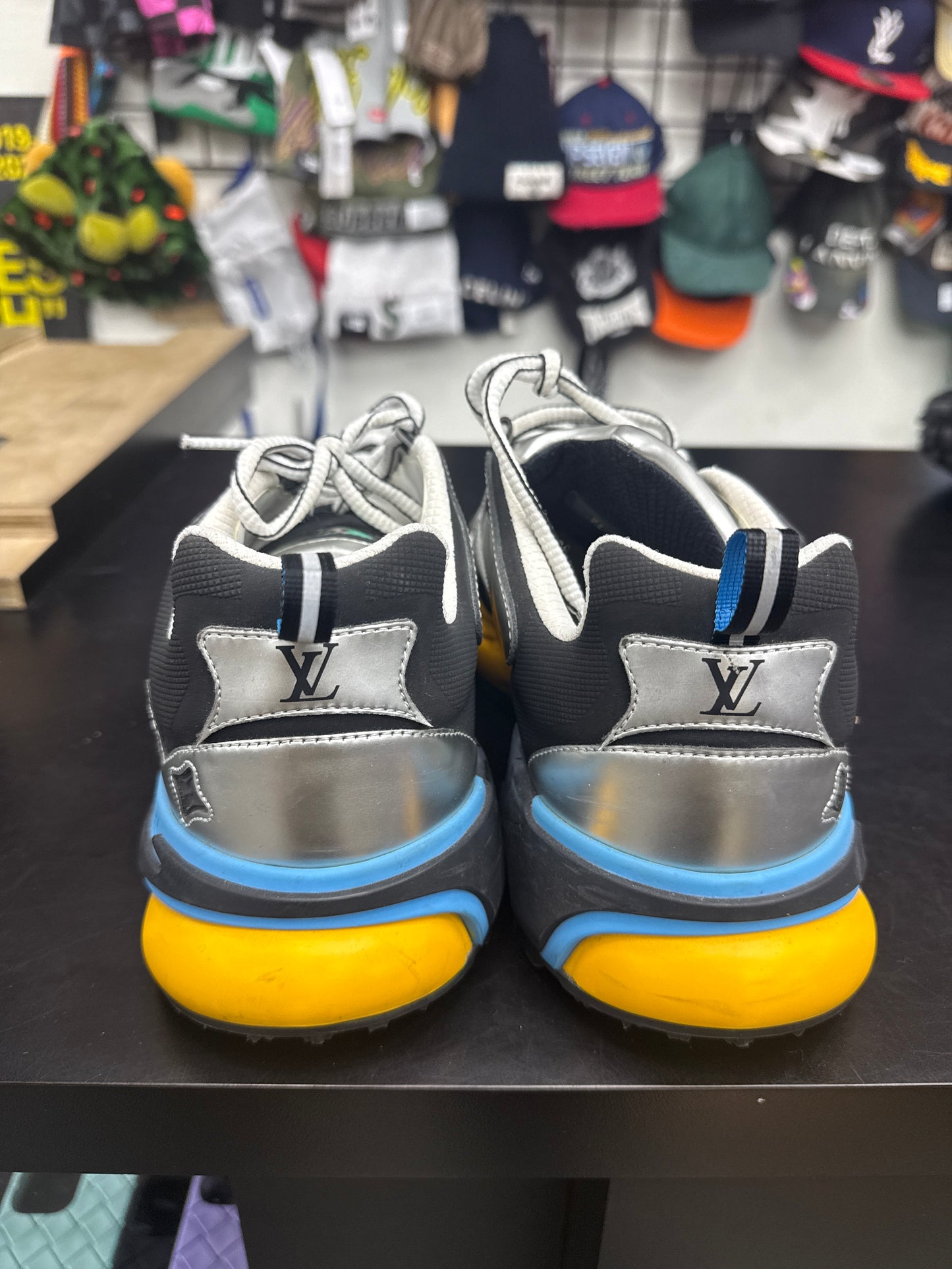 Louis Vuitton Tactic Runner White Multi Color (U) - 12M (NB)