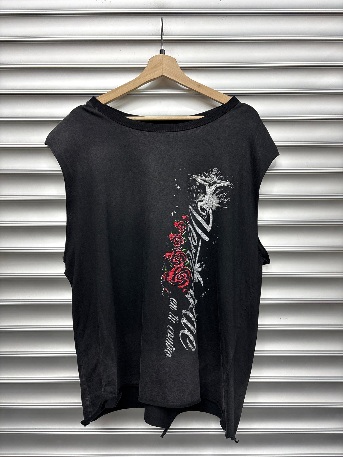 Vertabrae Roses Cutoff - L**