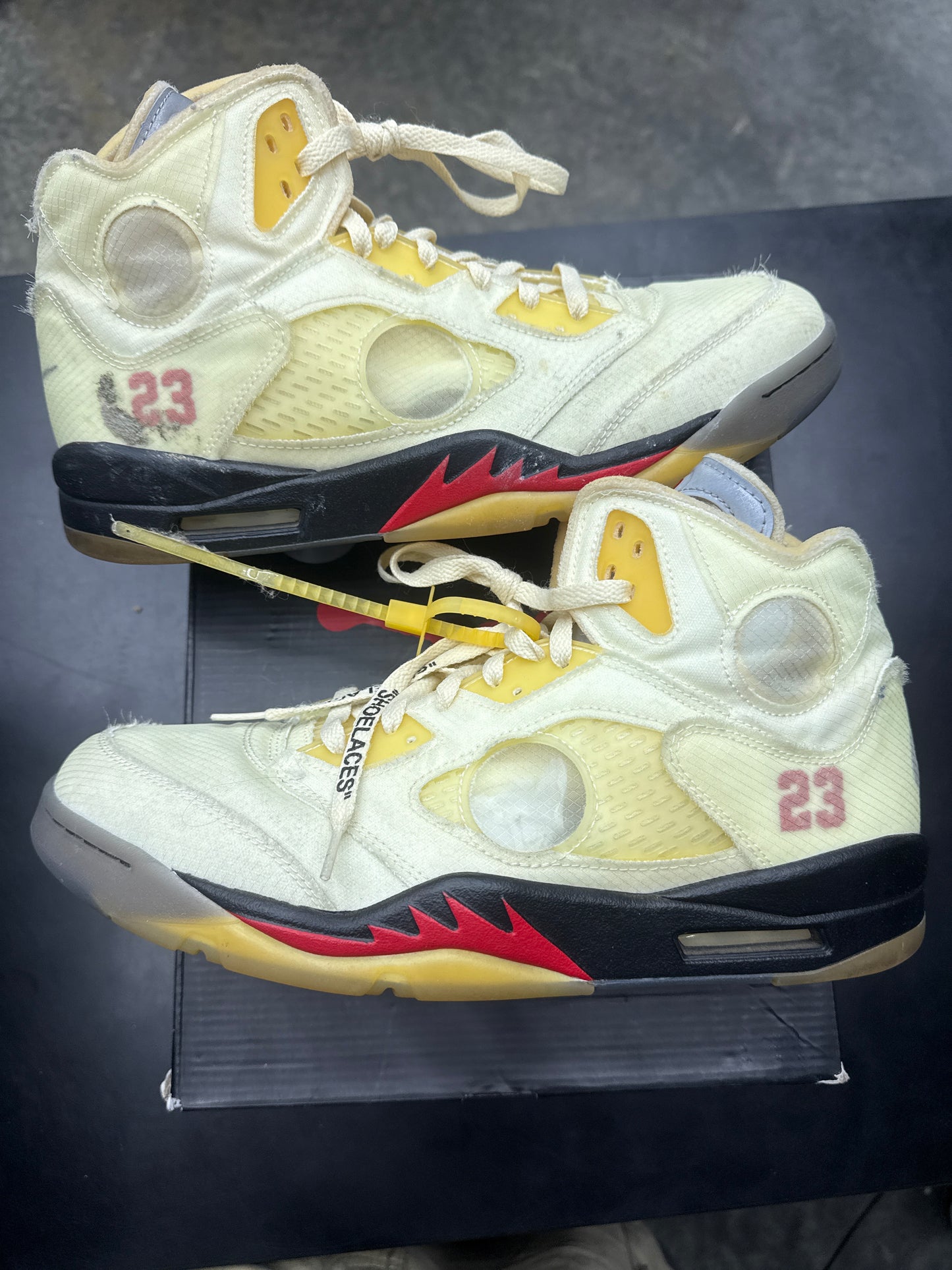 AJ5 Off White Sail (U) - 13M**