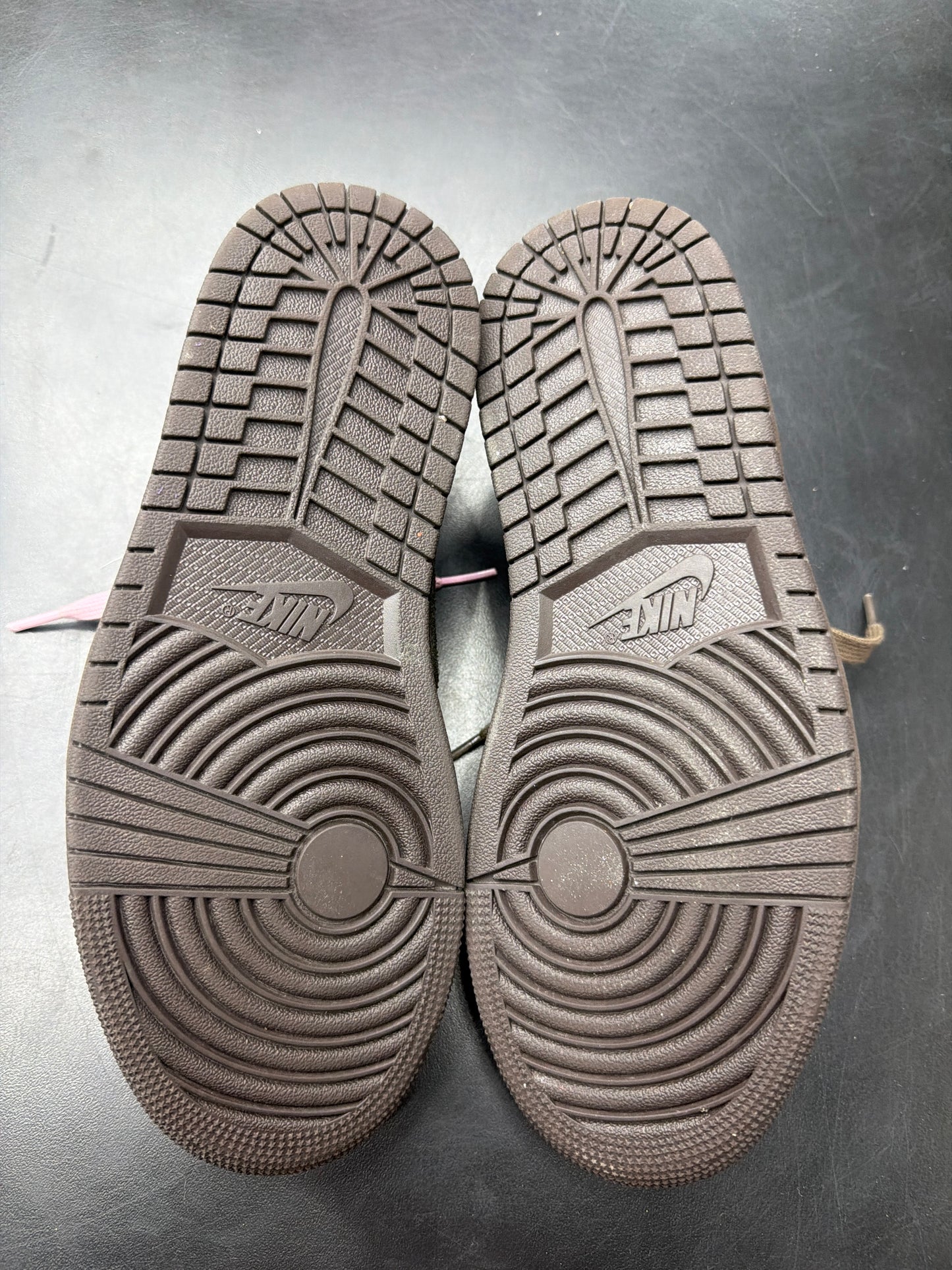 AJ1 Low Travis Scott Velvet Brown (U) - 7.5M (NB)
