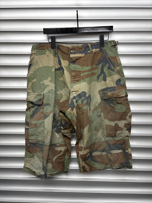 Vintage Camo Shorts - 34**