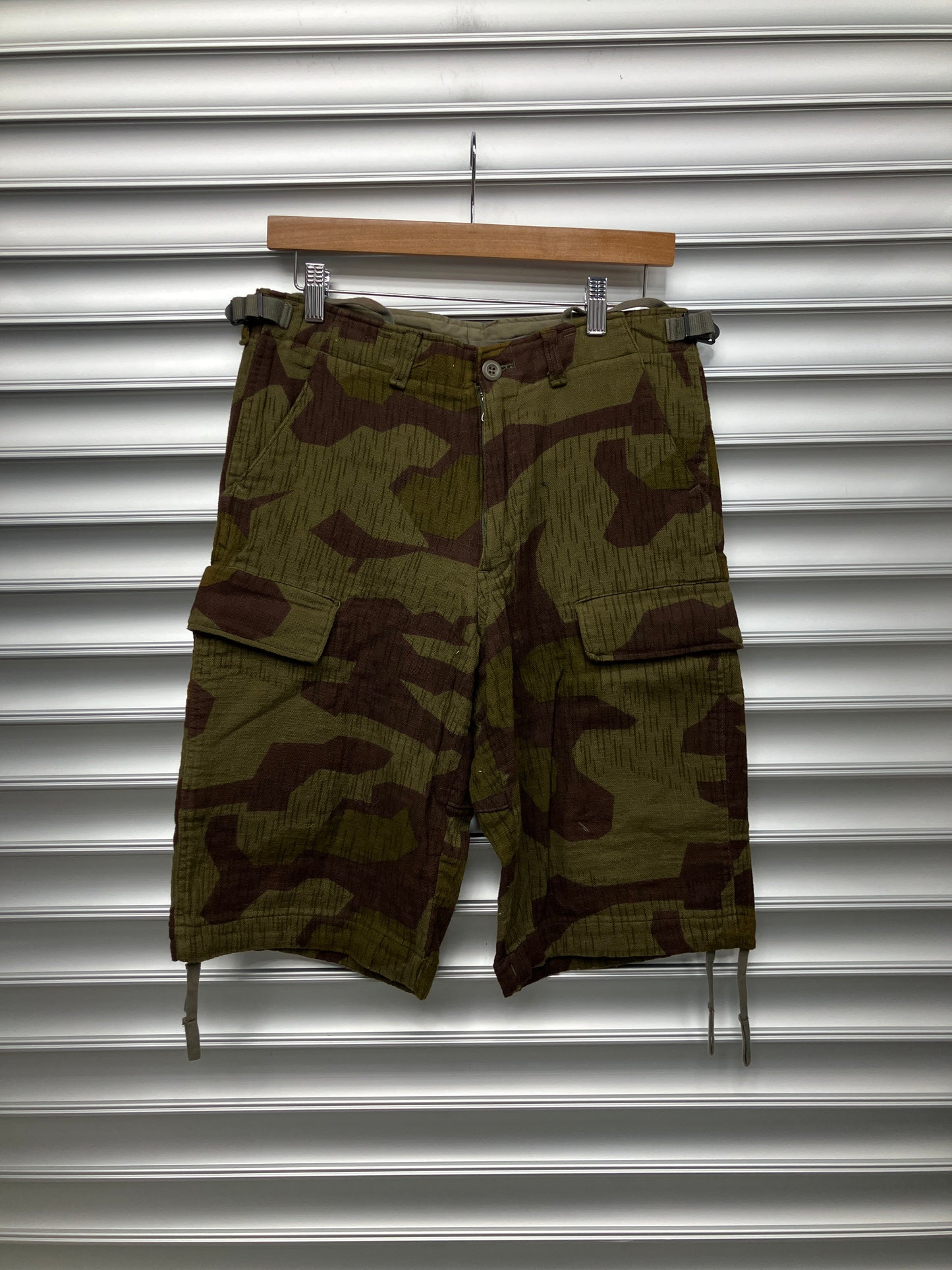General Research Camo Cargo Shorts - L (K)**