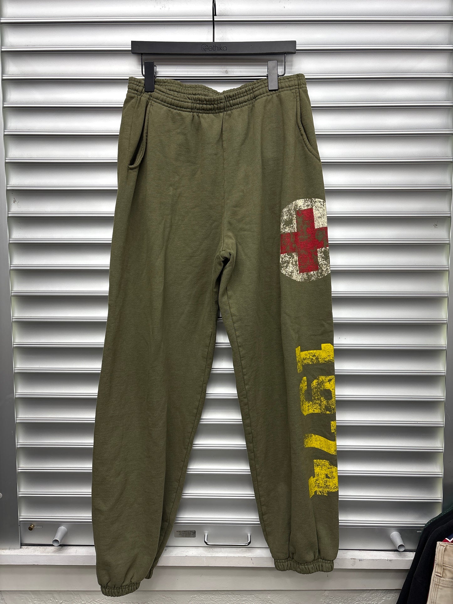 74 Green Sweats - L**
