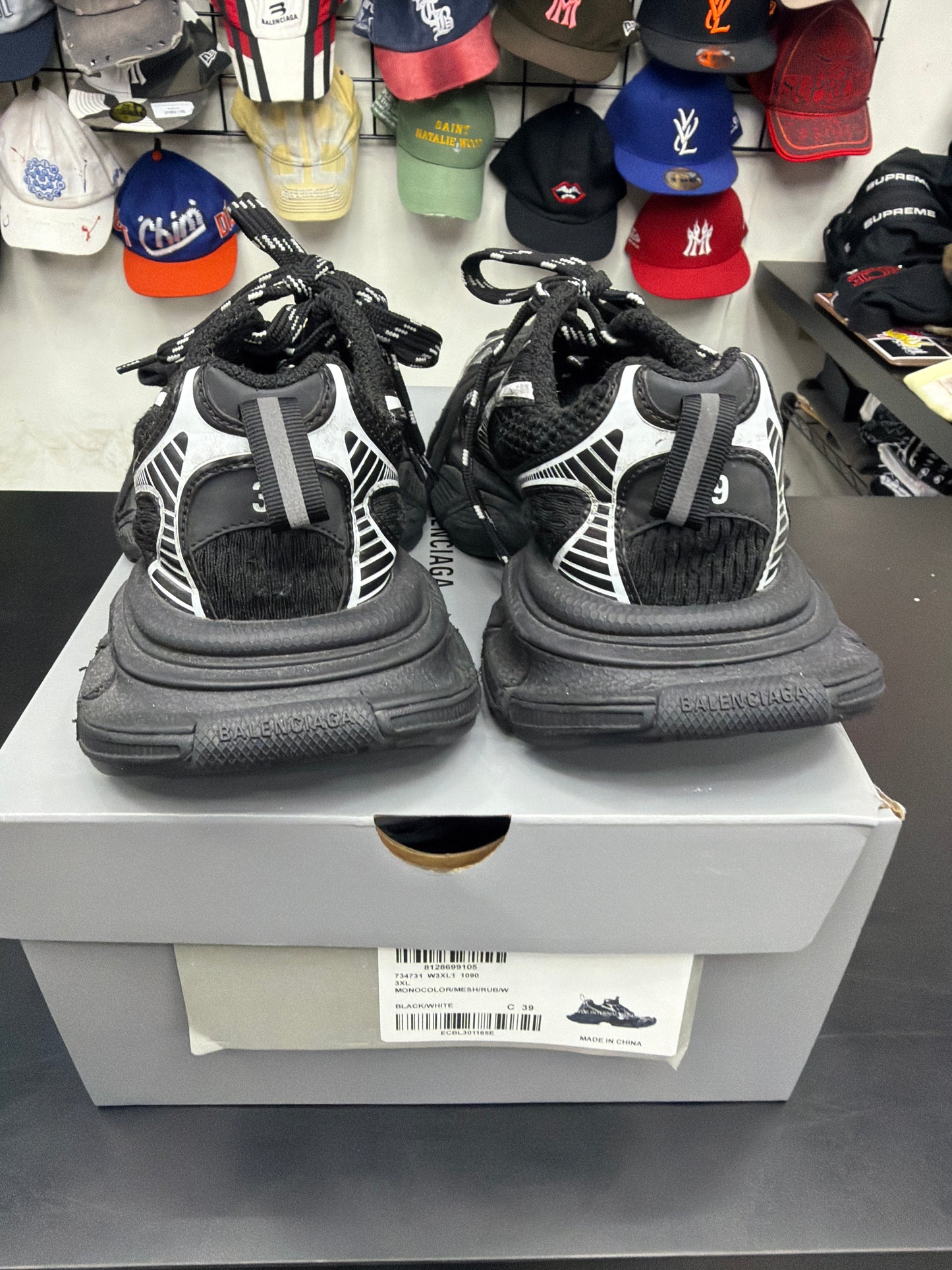 Balenciaga 3XL Black (U) - 39