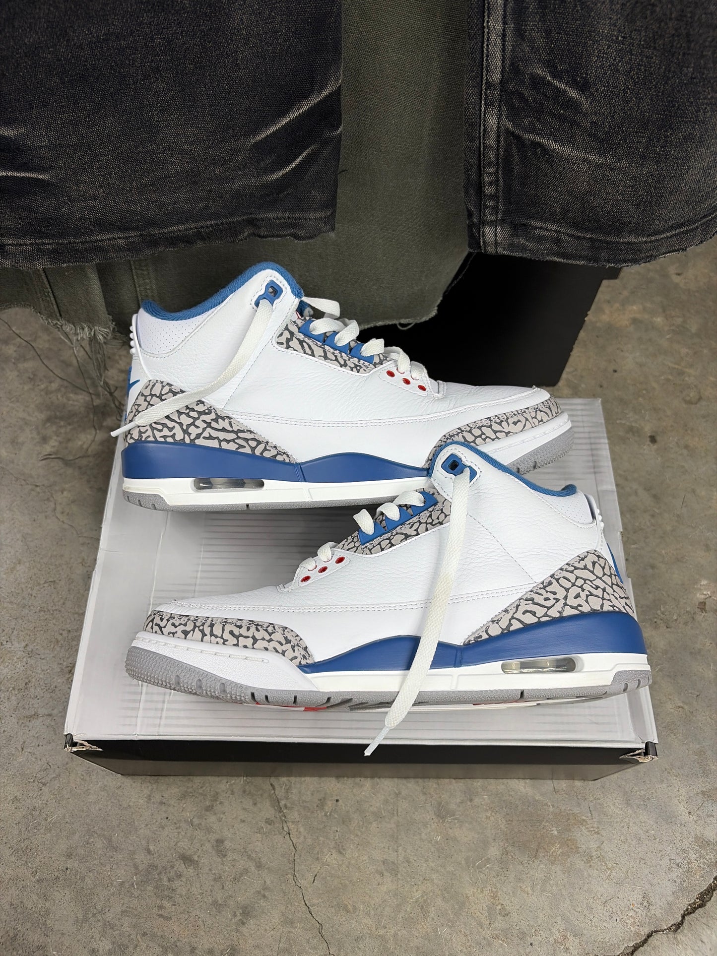 AJ3 True Blue (U) - 8M**