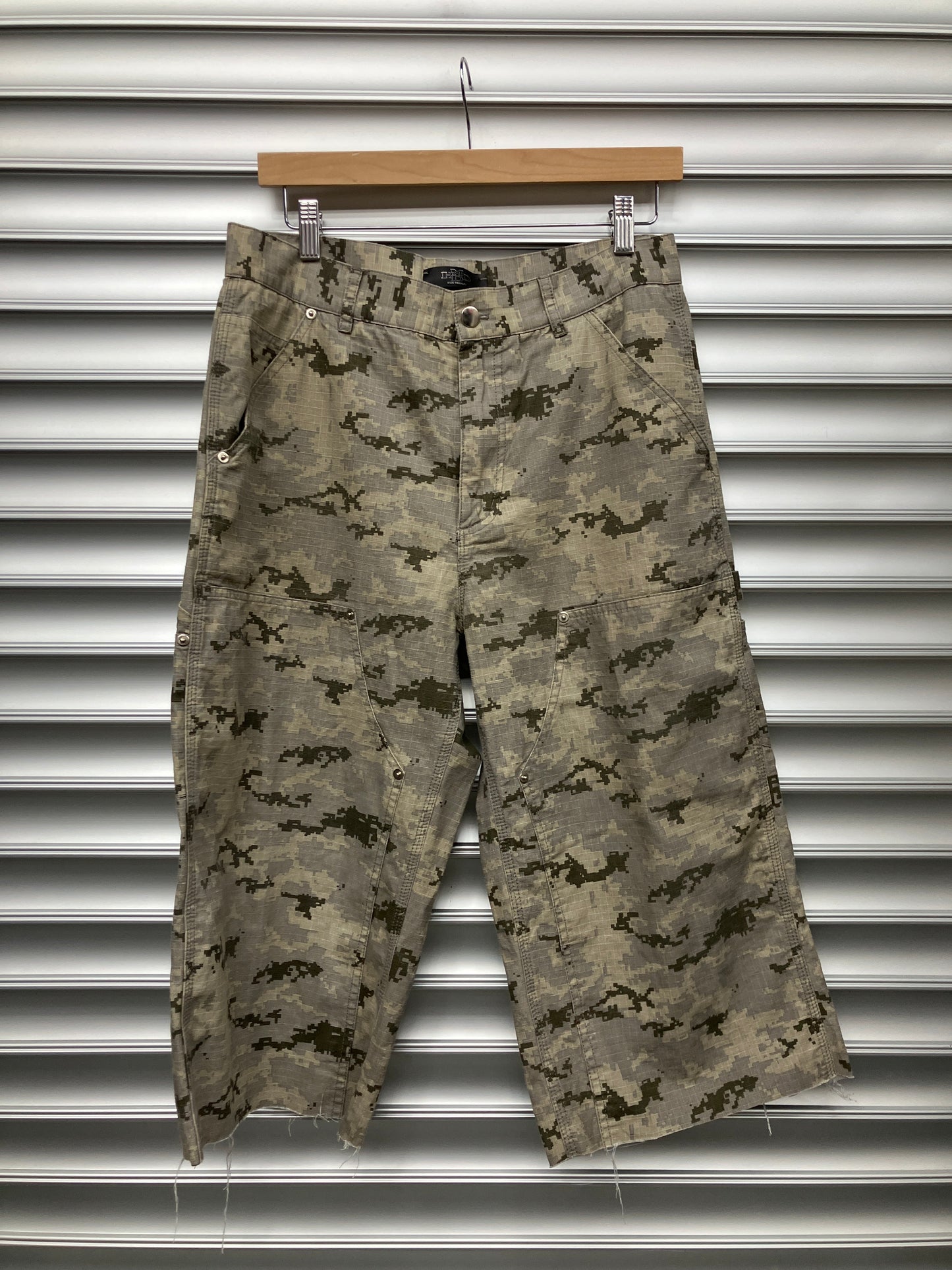 HMDD Camo Shorts - M
