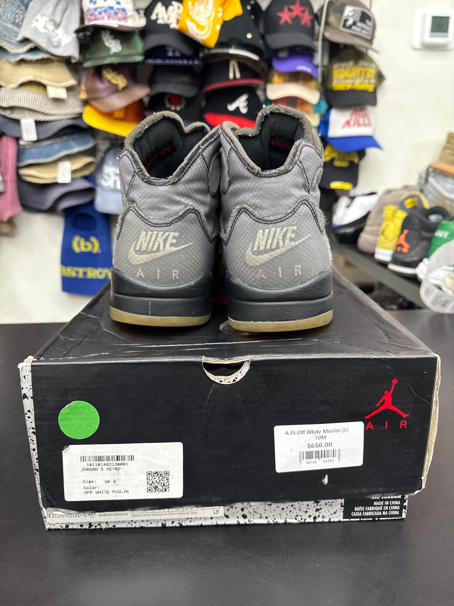 AJ5 Off White Muslin (U) - 10M
