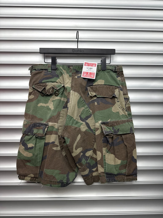 Vintage Camo Shorts - 34