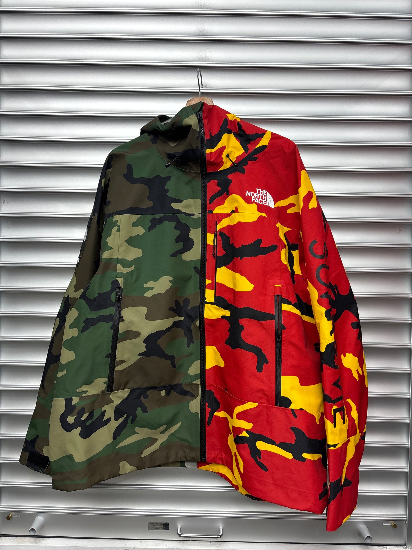 Supreme Two Tone Camo Jacket - XL