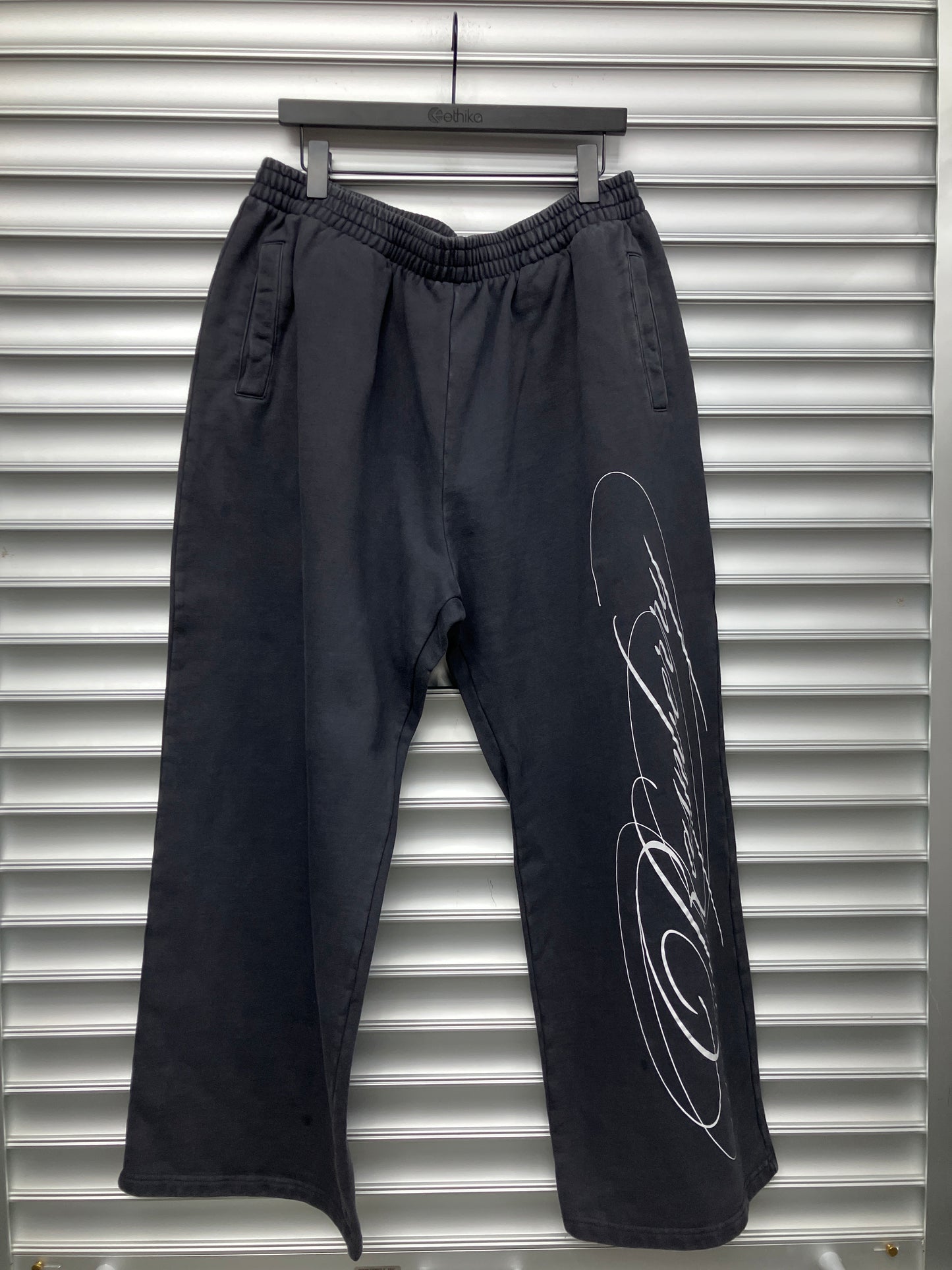 Raspberry Script Sweats - L