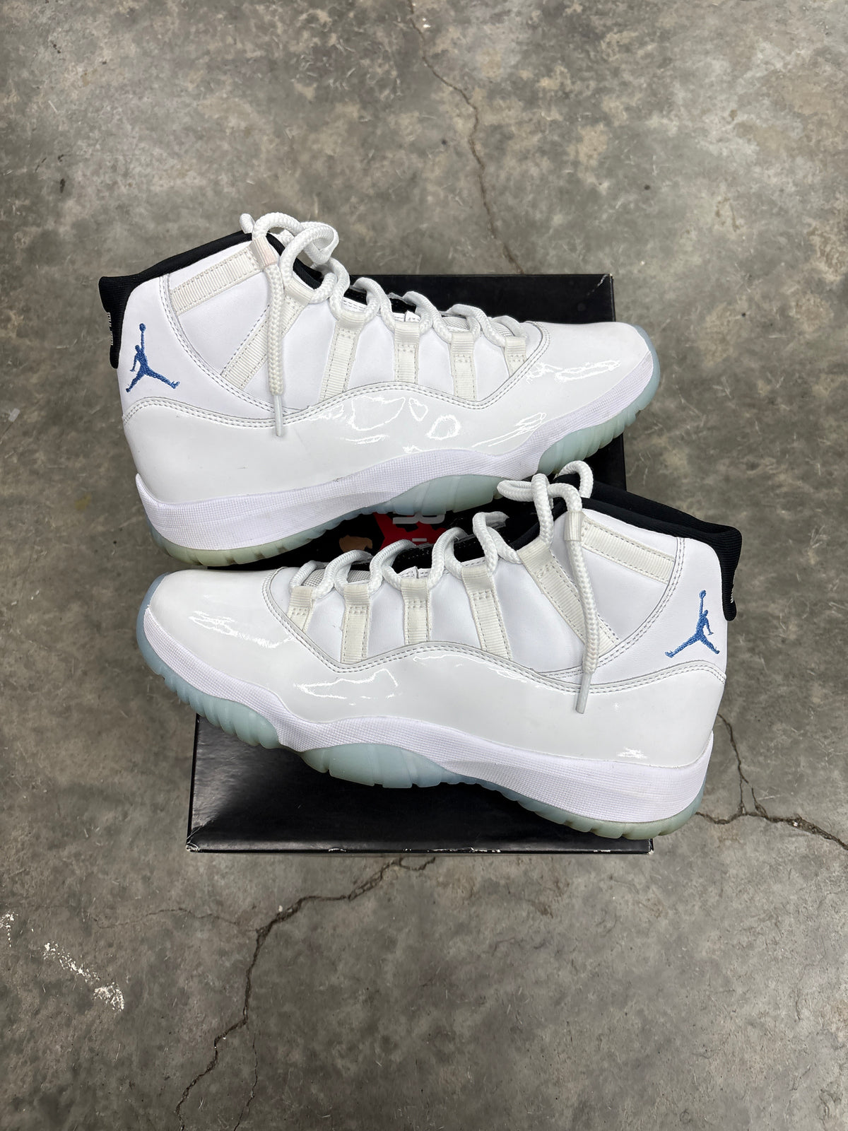 AJ11 Legend Blue (U) - 9M**