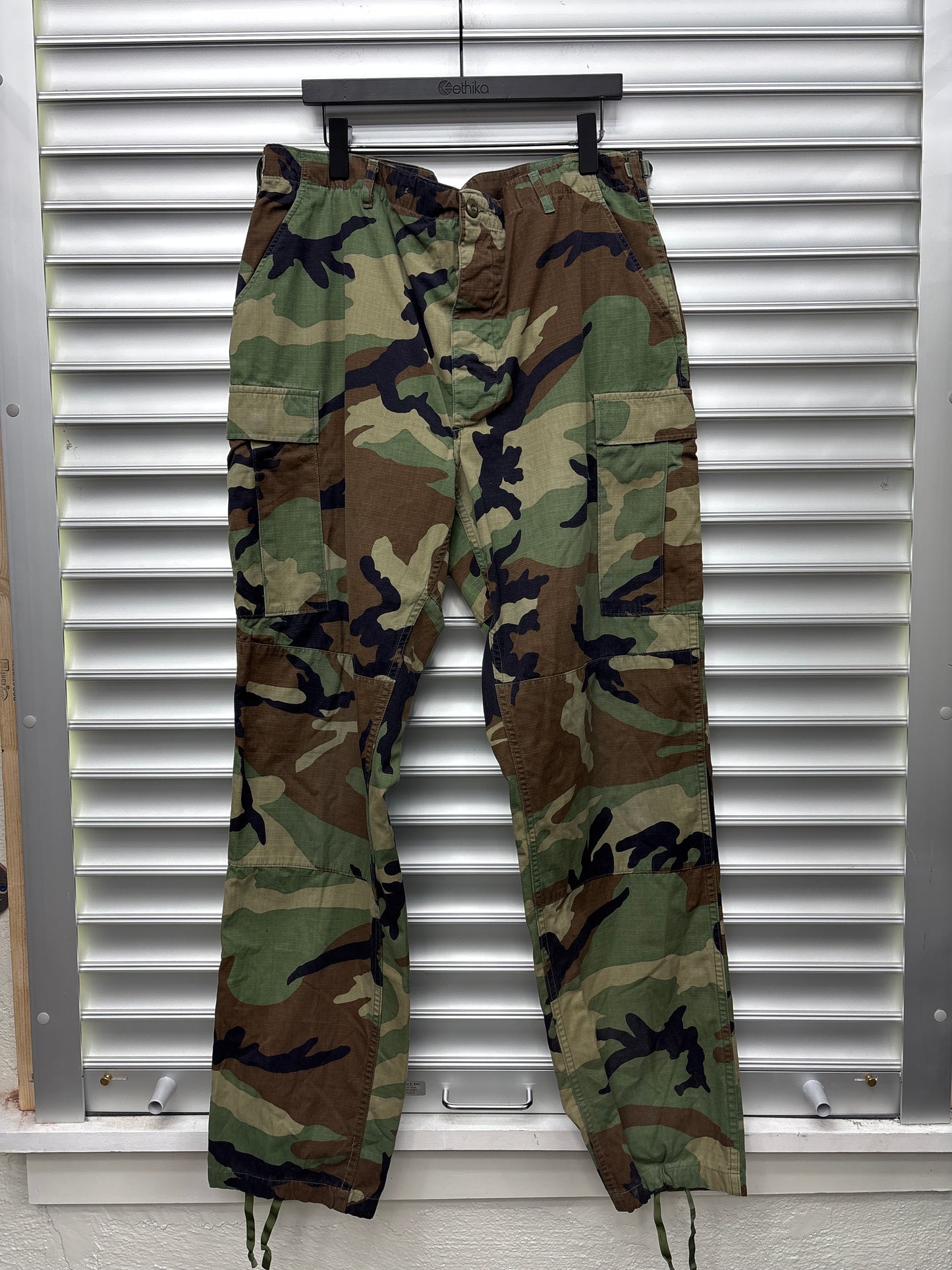 Vintage Camo Pants - 36
