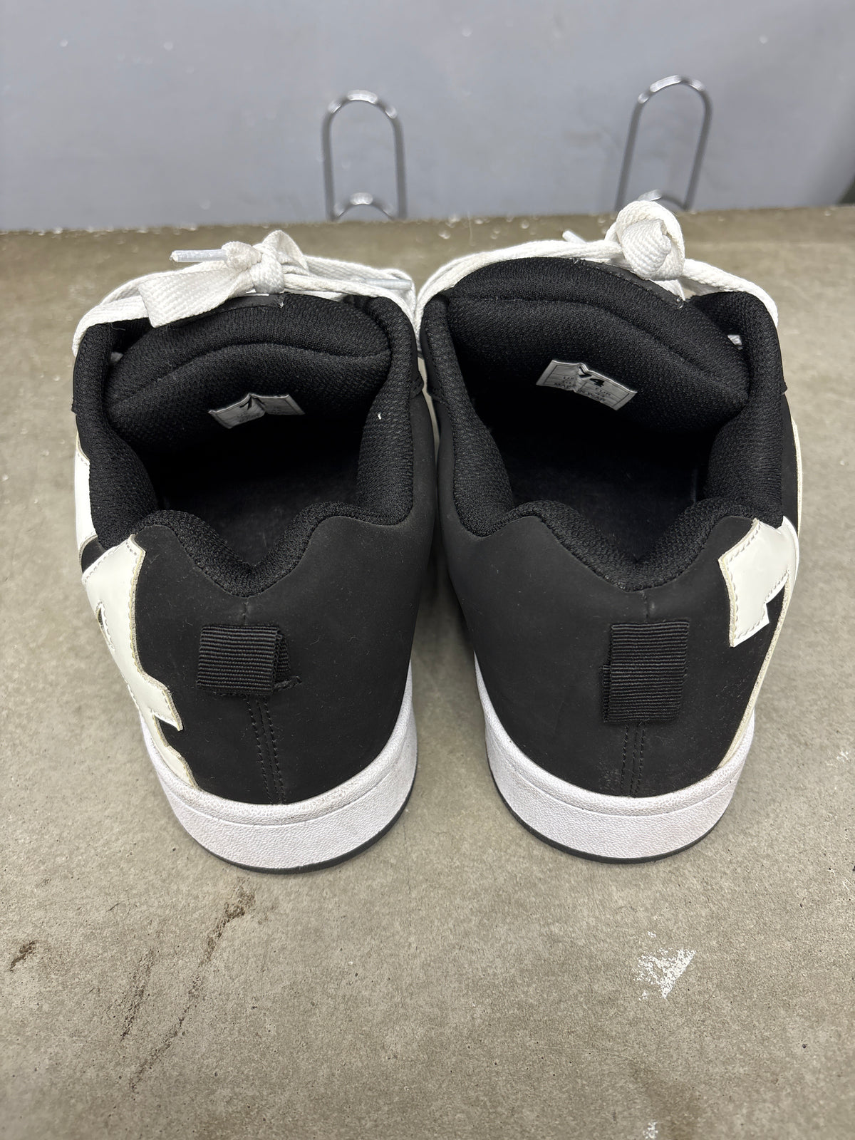 74iswar Shoe Black (U) - 10M (NB)**