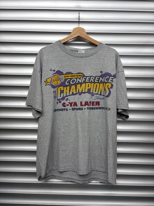 Vintage 2004 Lakers Tee - XL**