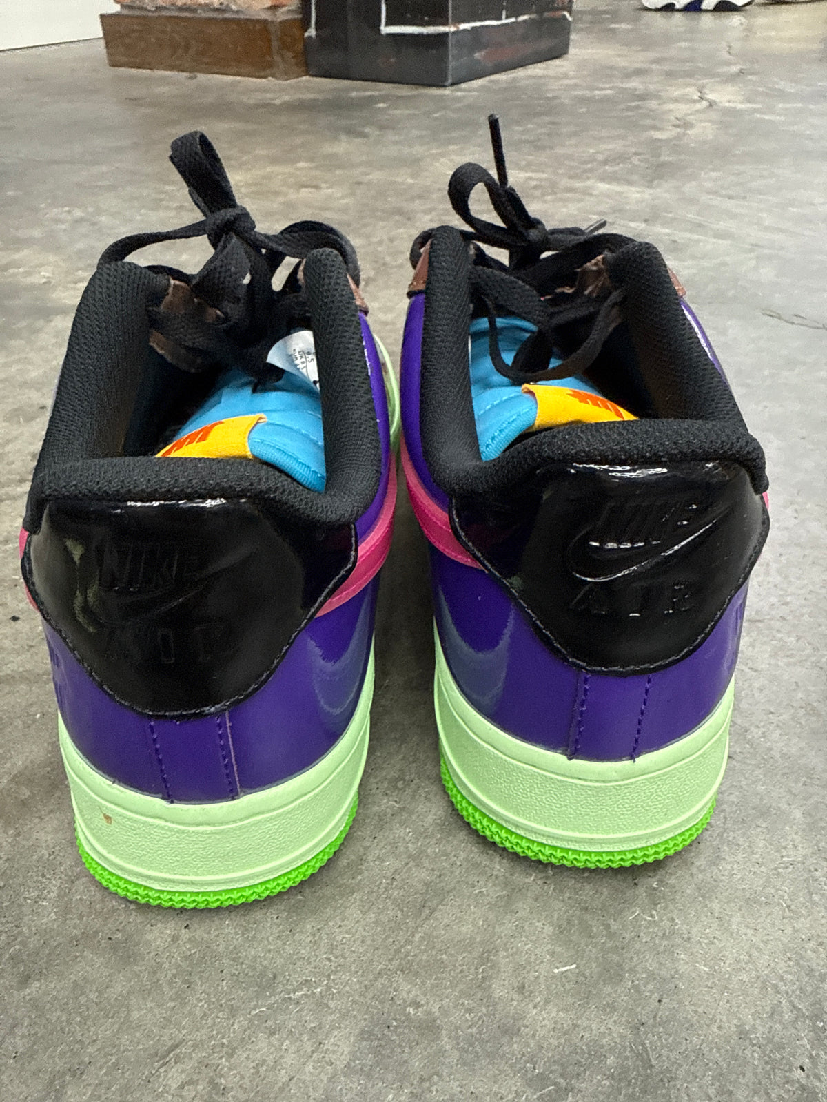 AF1 Undefeated Patent Multi (U) - 9.5M (NB)**