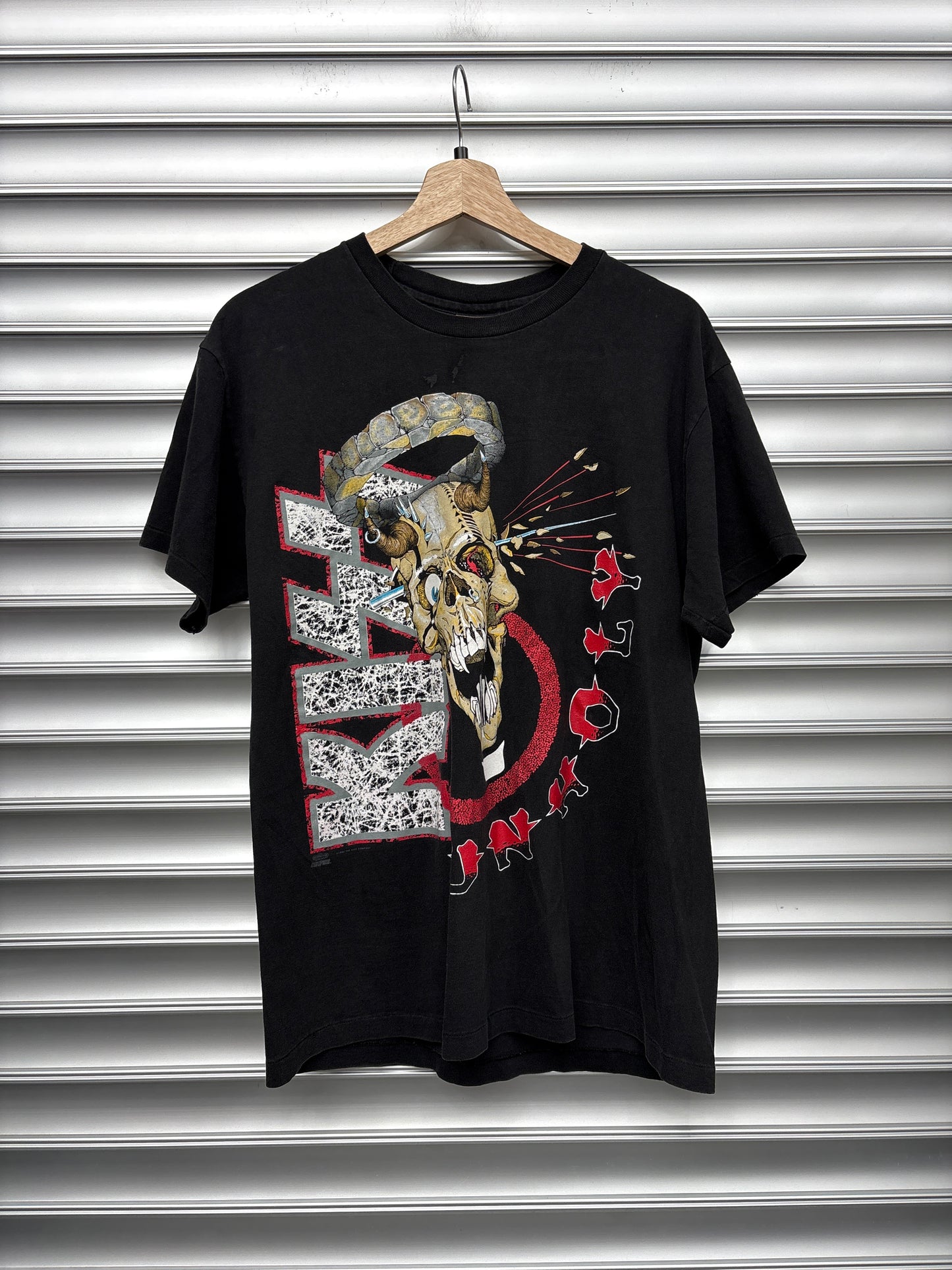 Vintage KISS Skull Tee - L**