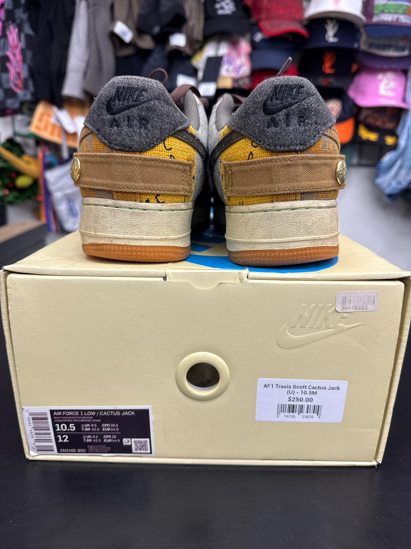 AF1 Travis Scott Cactus Jack (U) - 10.5M