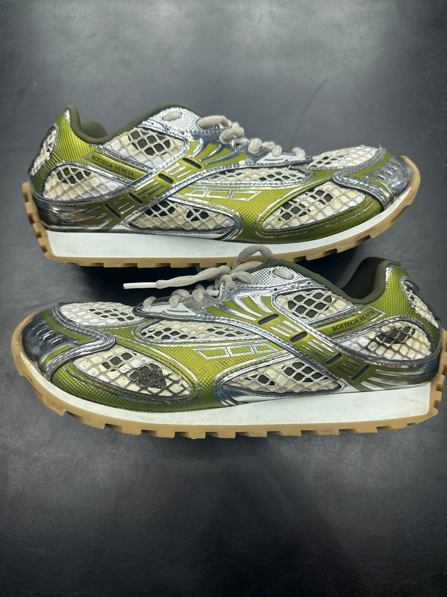 Bottega Orbit Olive (U) - 41(8) (NB)