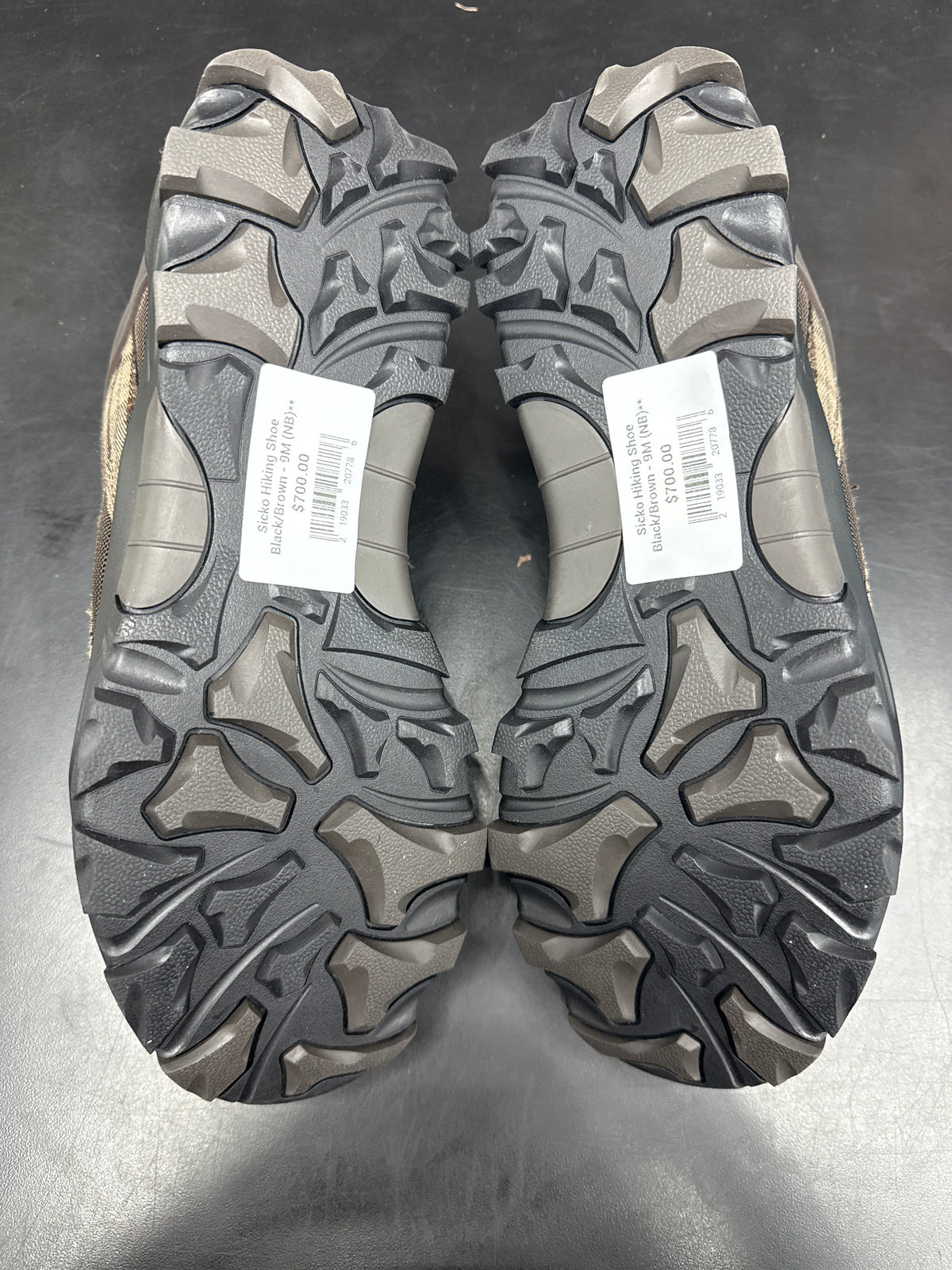 Sicko Hiking Shoe Black/Brown - 9M (NB)**