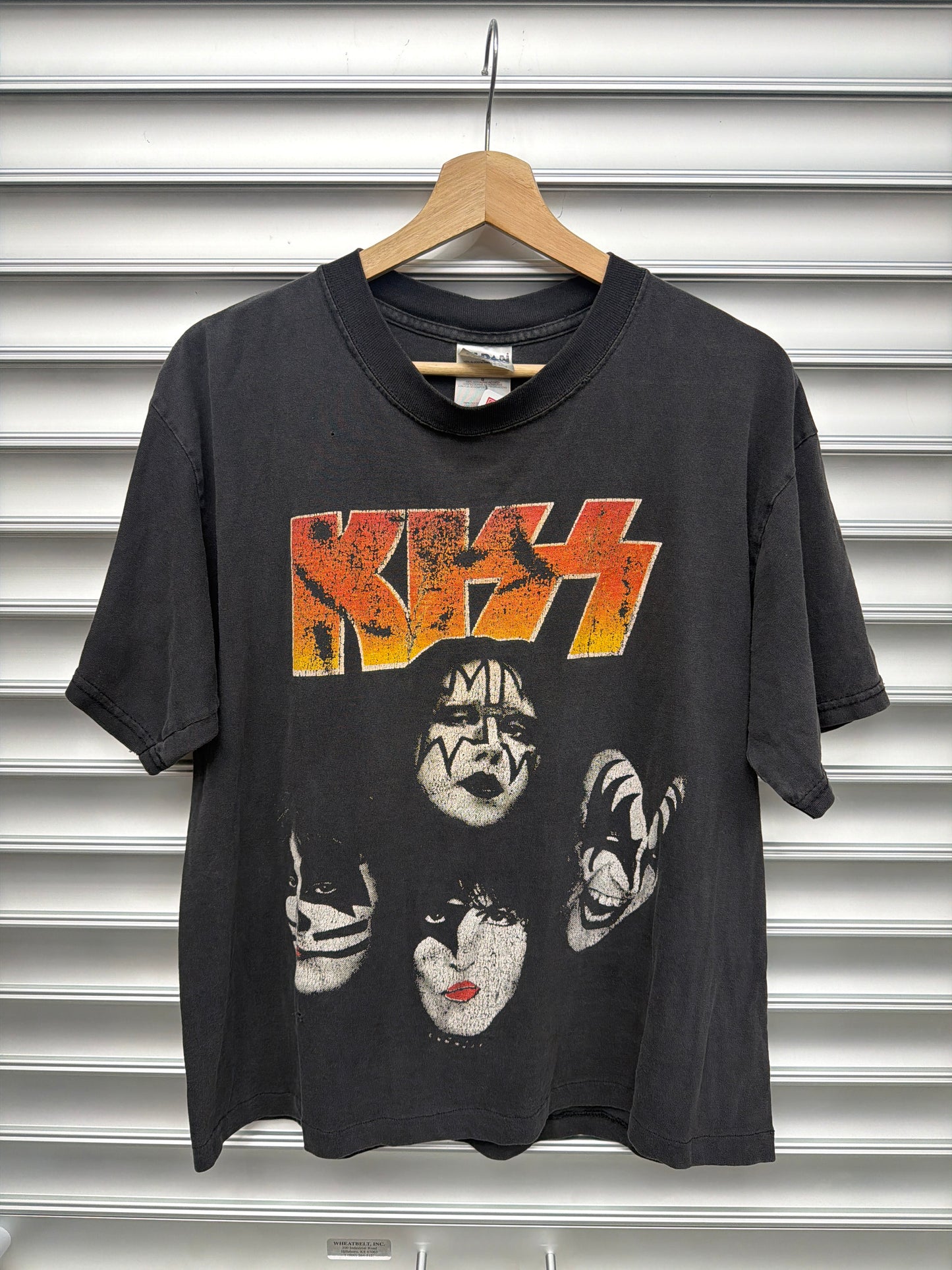 Vintage Kiss Cutoff Tee - L