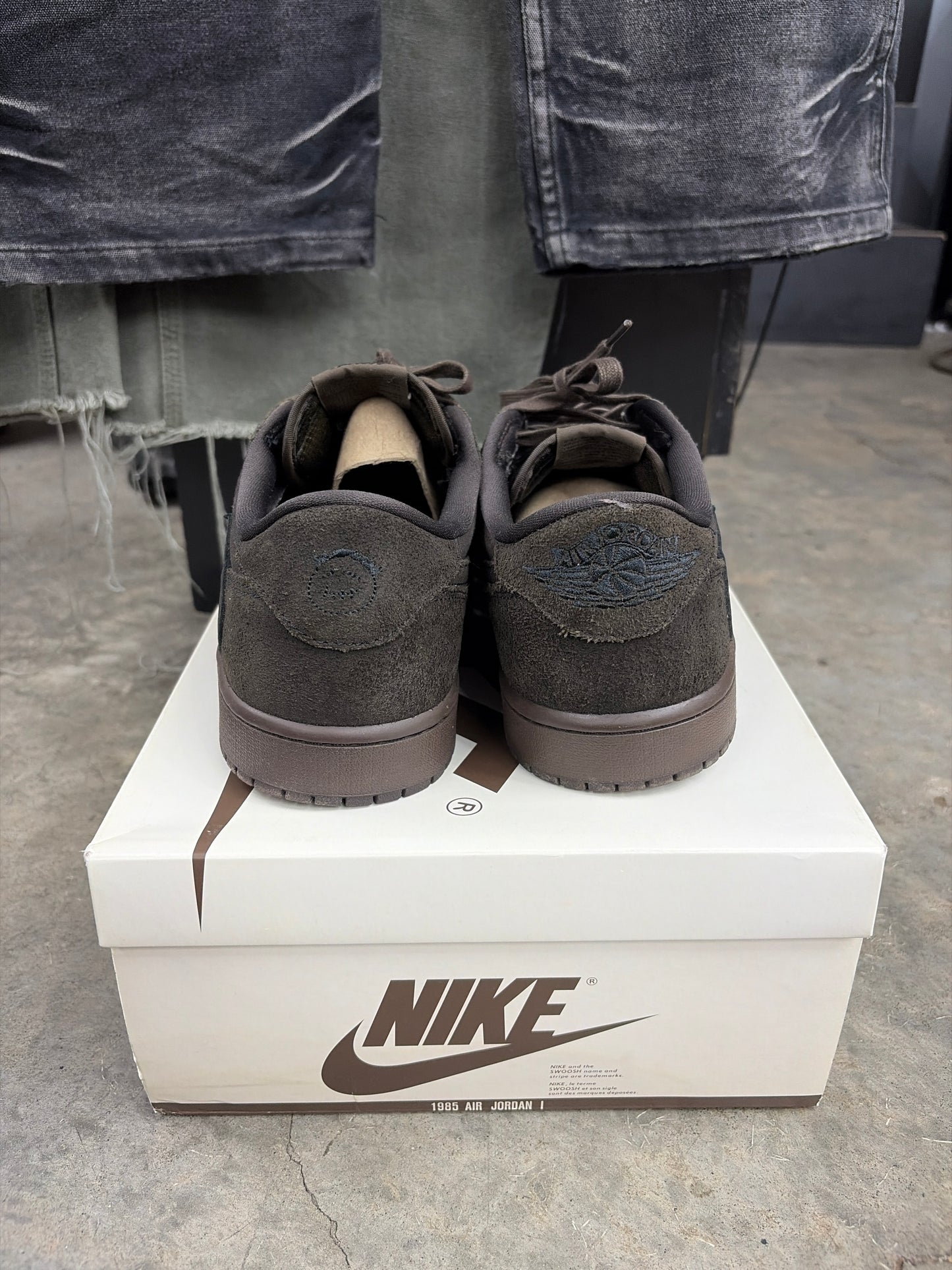AJ1 Low Travis Scott Velvet Brown (U) - 11.5M**