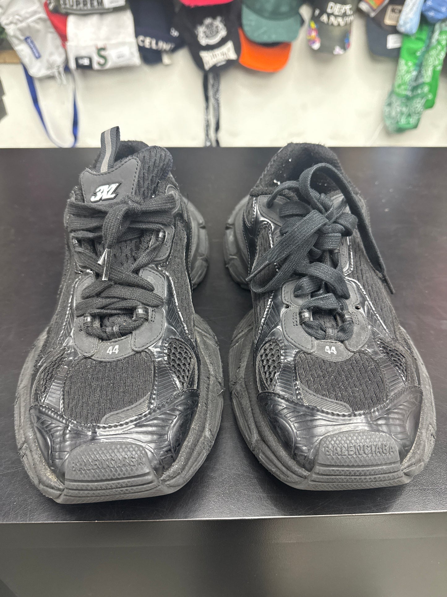 Balenciaga 3XL Black (U) - 44(11) (NB)