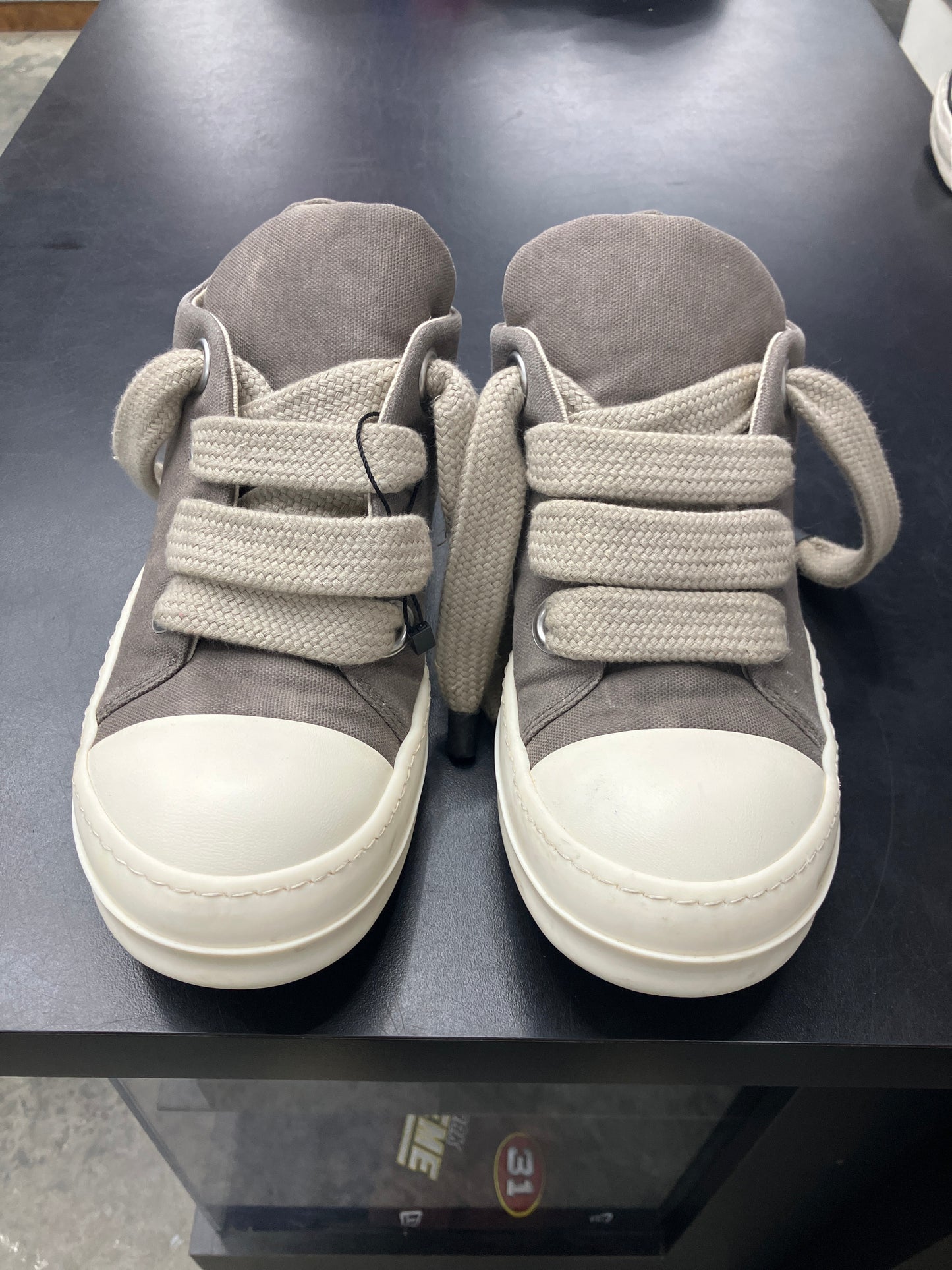 Rick Owen DRKSHDW Padded Jumbo Lace Dust (U) - 40(7) (NB)
