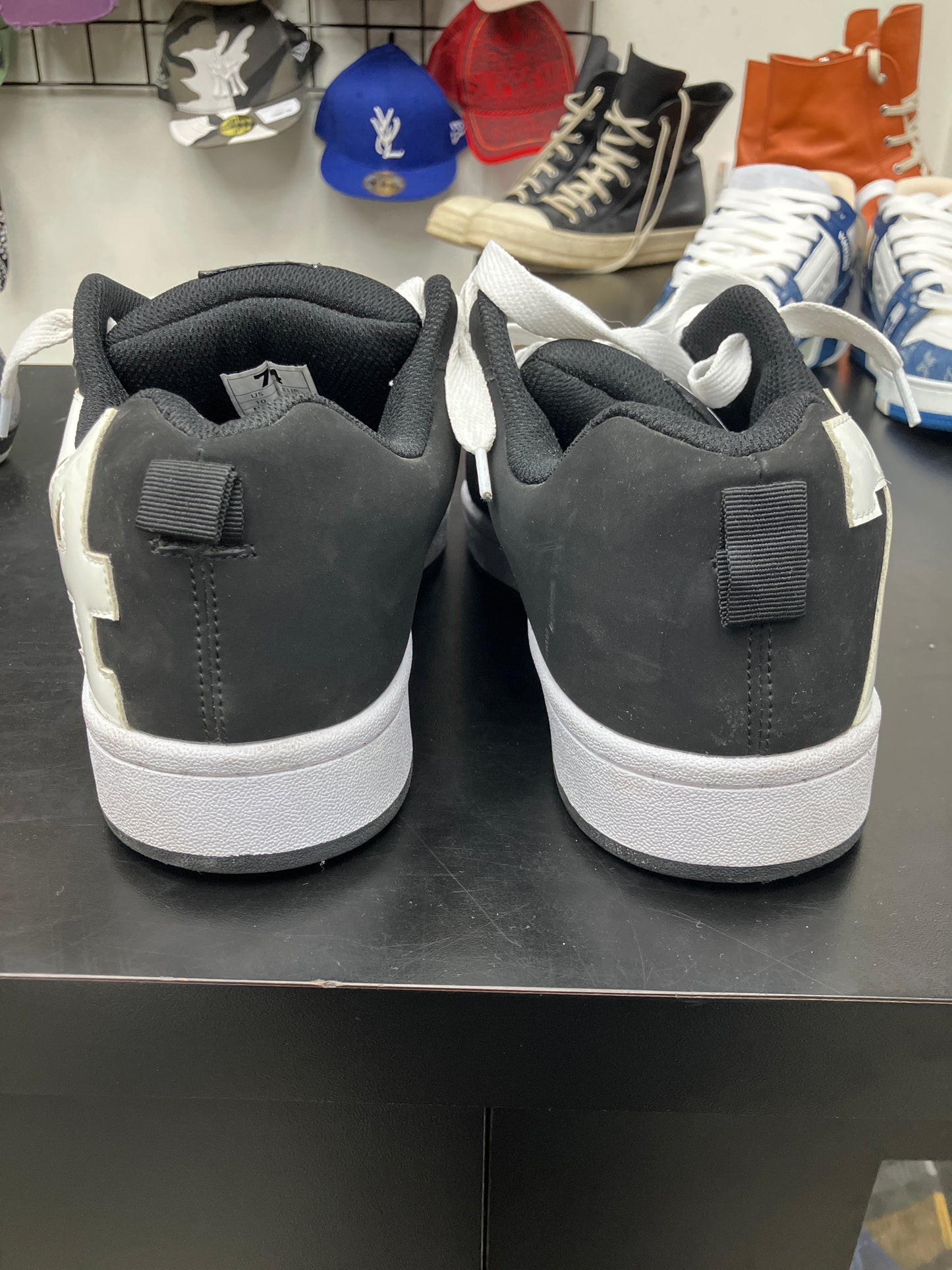 74iswar Sneaker (U) - 10M (NB)
