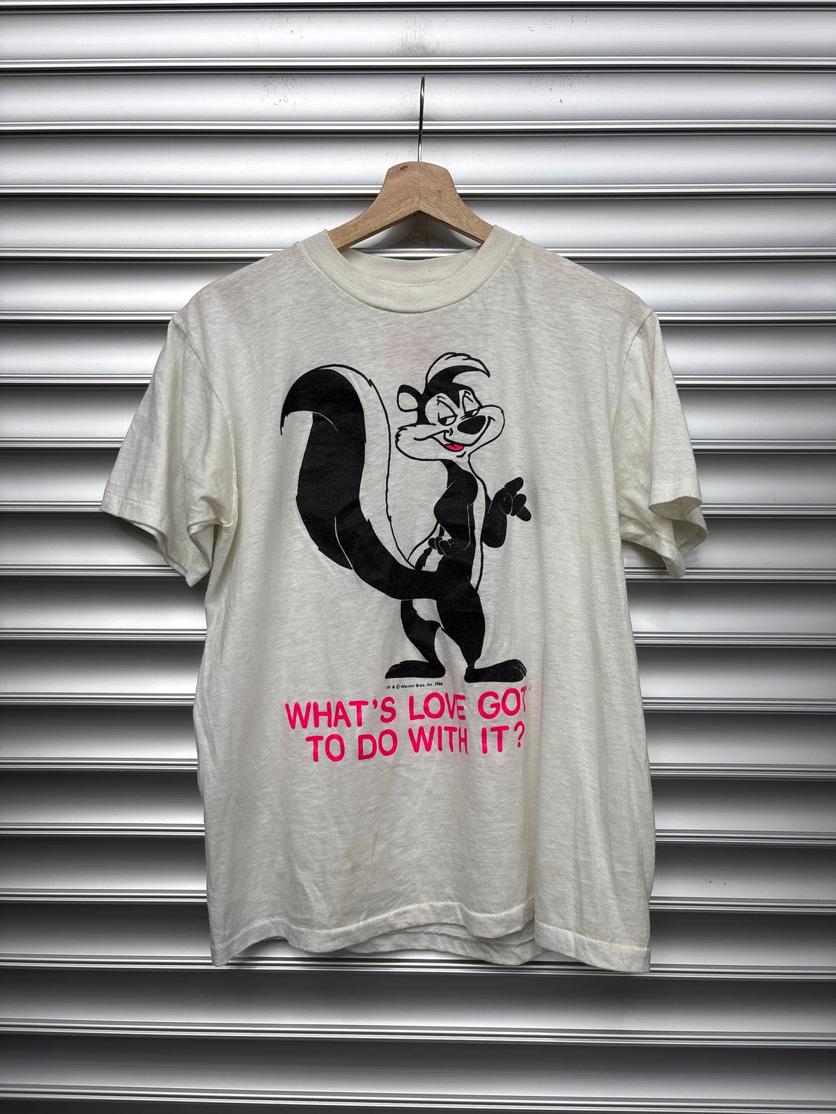 Vintage Love Skunk Tee - L**