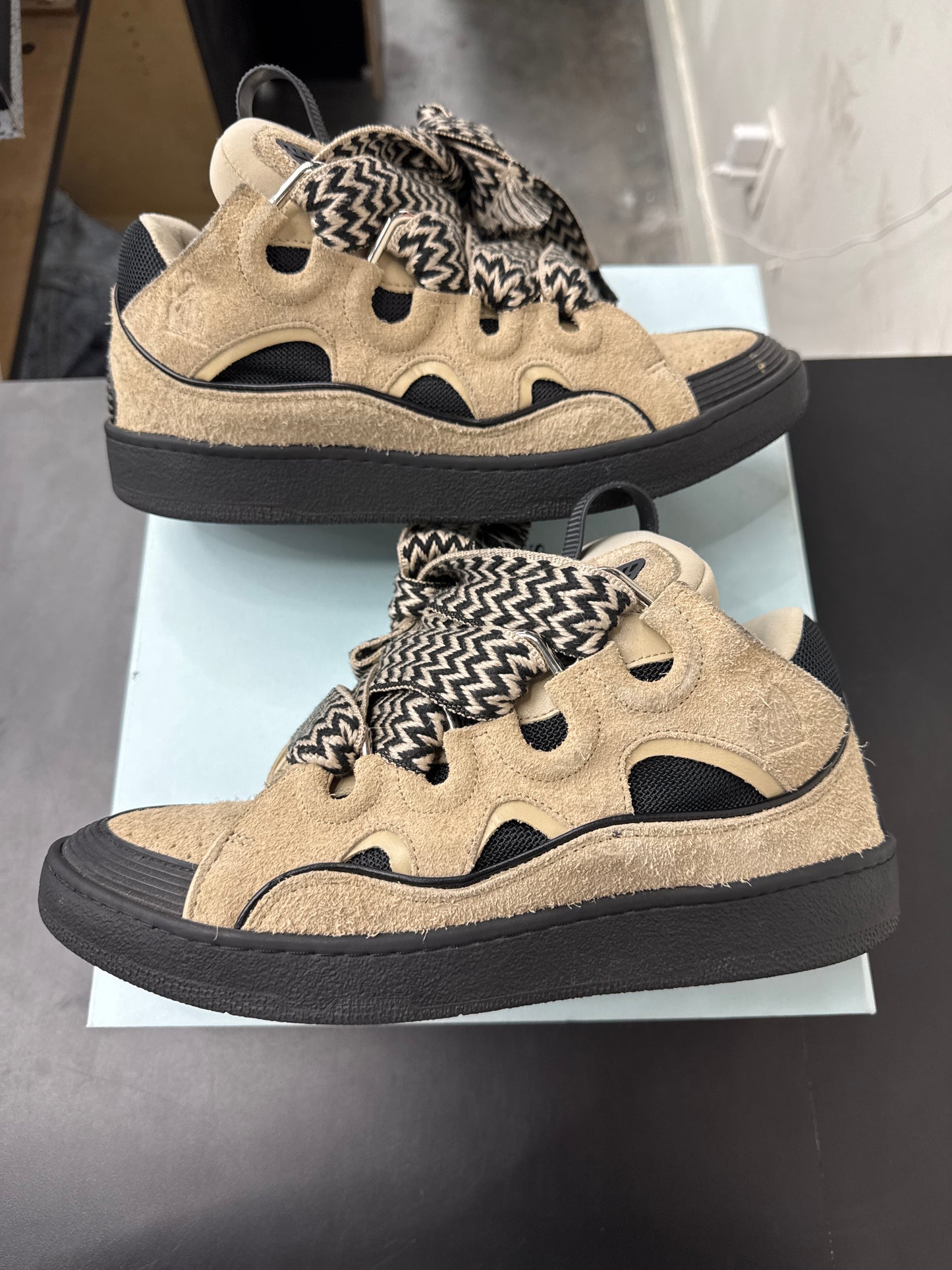 LANVIN Curb Tan (U) - 43(10)