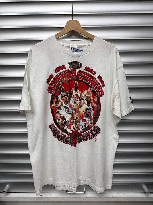 Vintage Bulls Circle Tee - XL