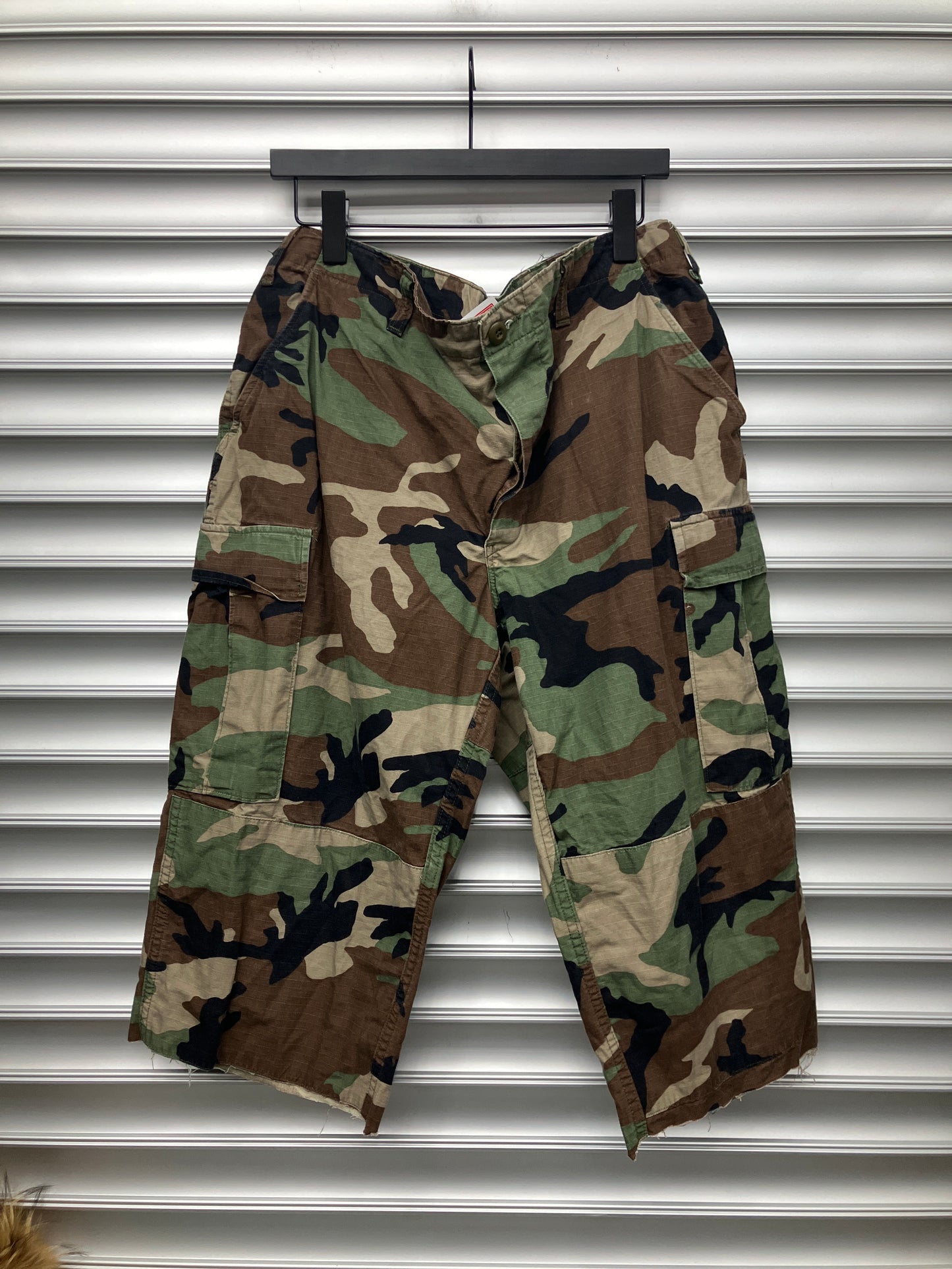 Vintage Camo Cargo Shorts - 35
