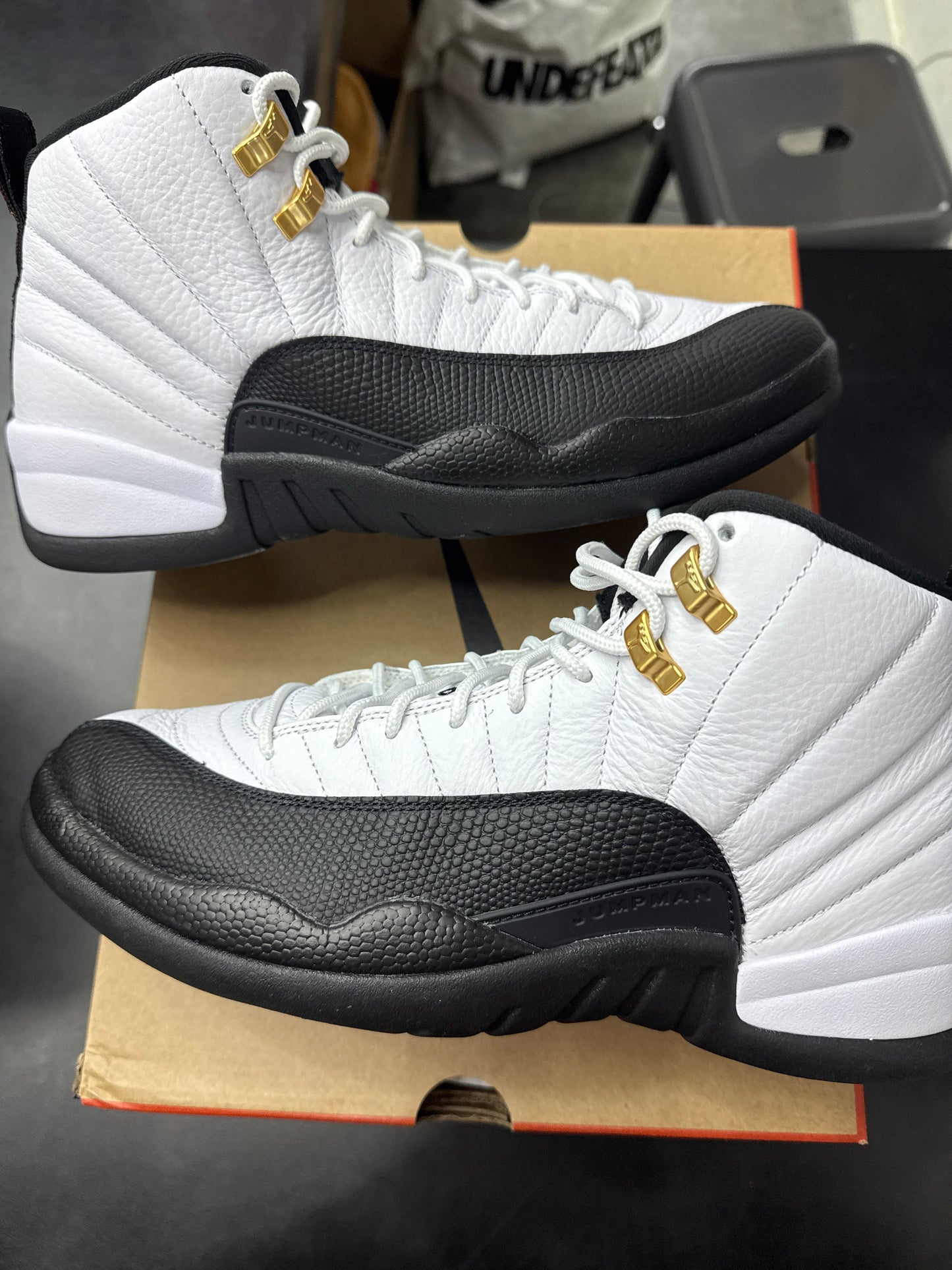 AJ12 Taxi (U) - 10M