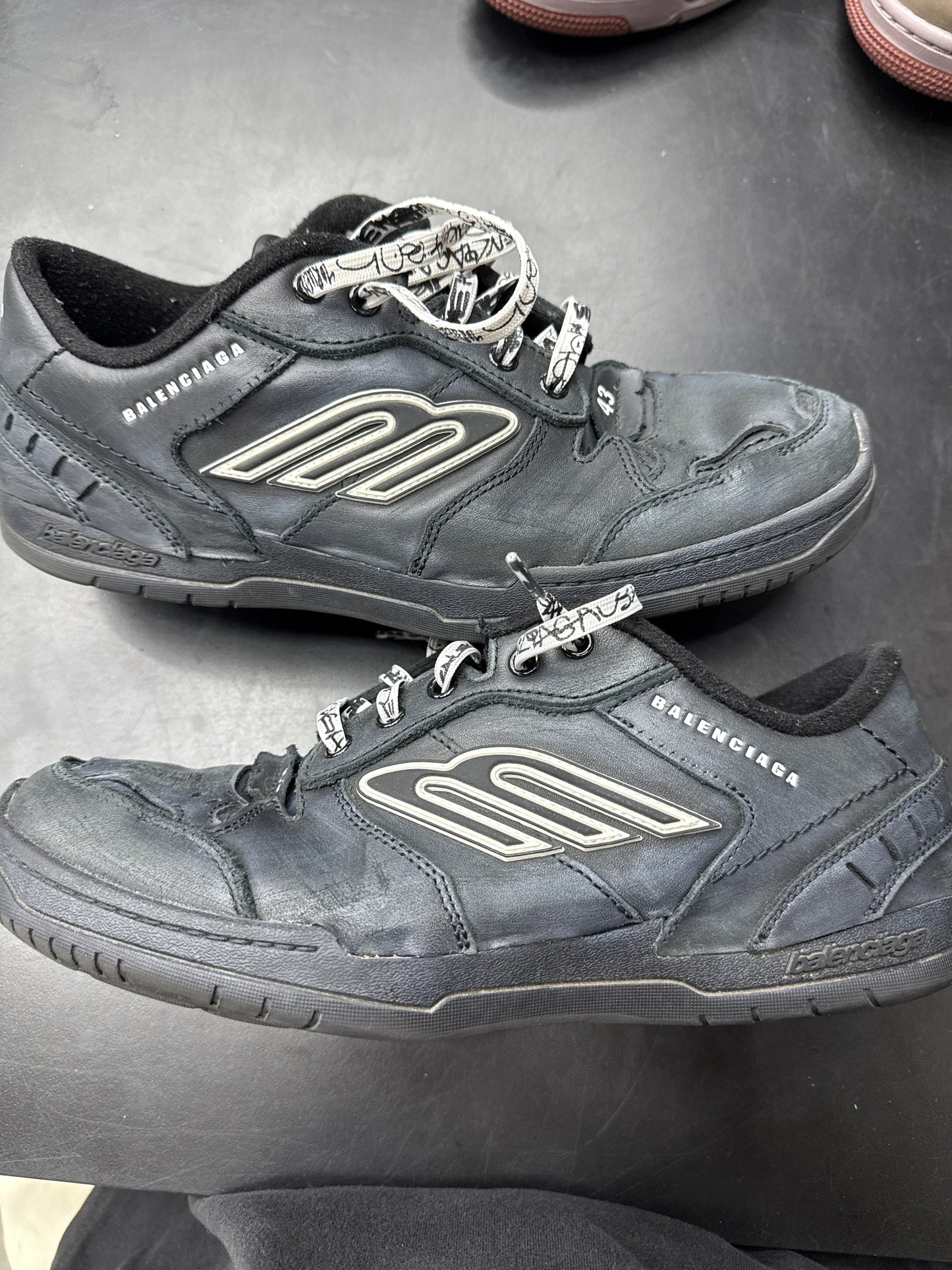 Balenciaga Hampton Sneaker (U) - 43(10) (NB)