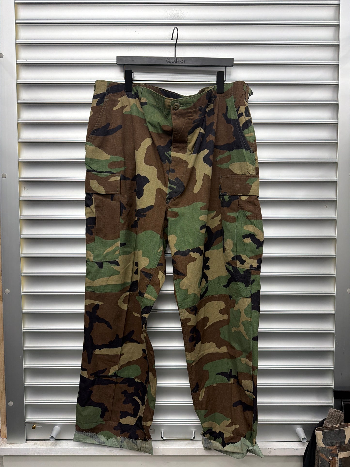 Vintage Camo Pants - 38