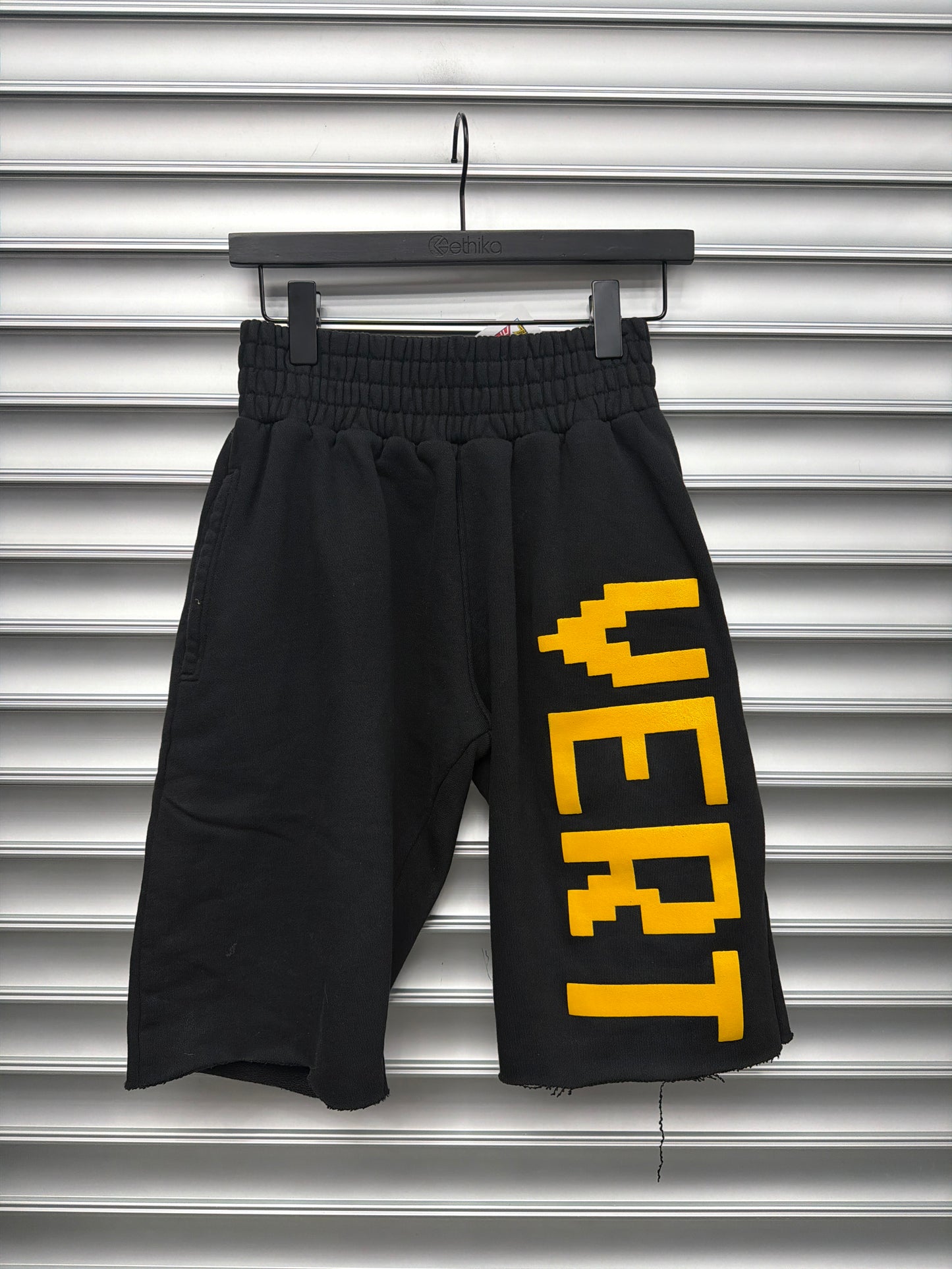 Vertabrae Cutoff Shorts - XXL