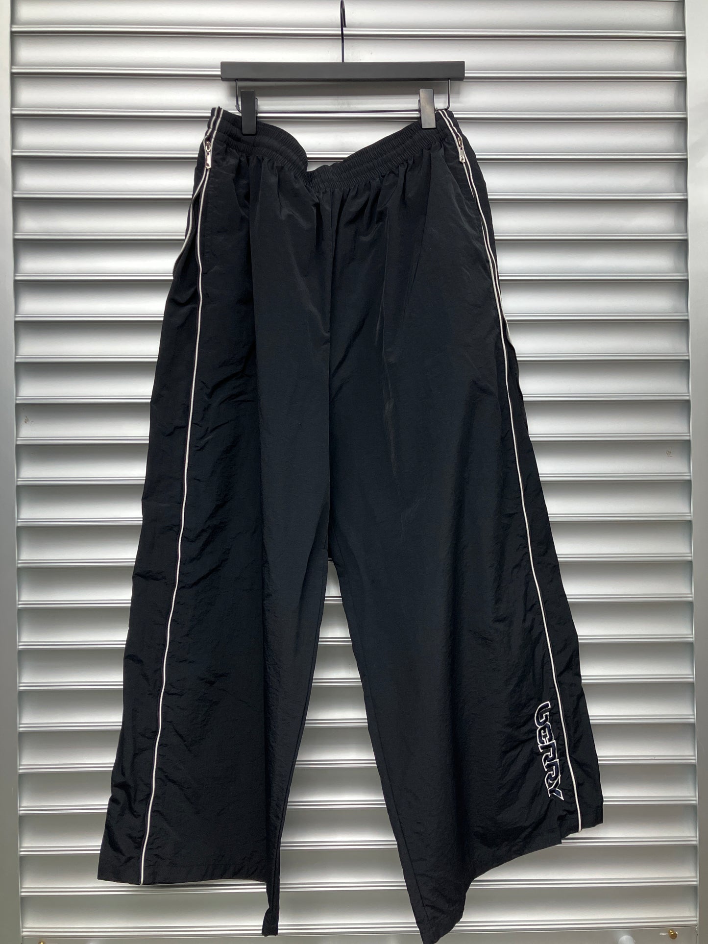 GV Black Trackpants - L
