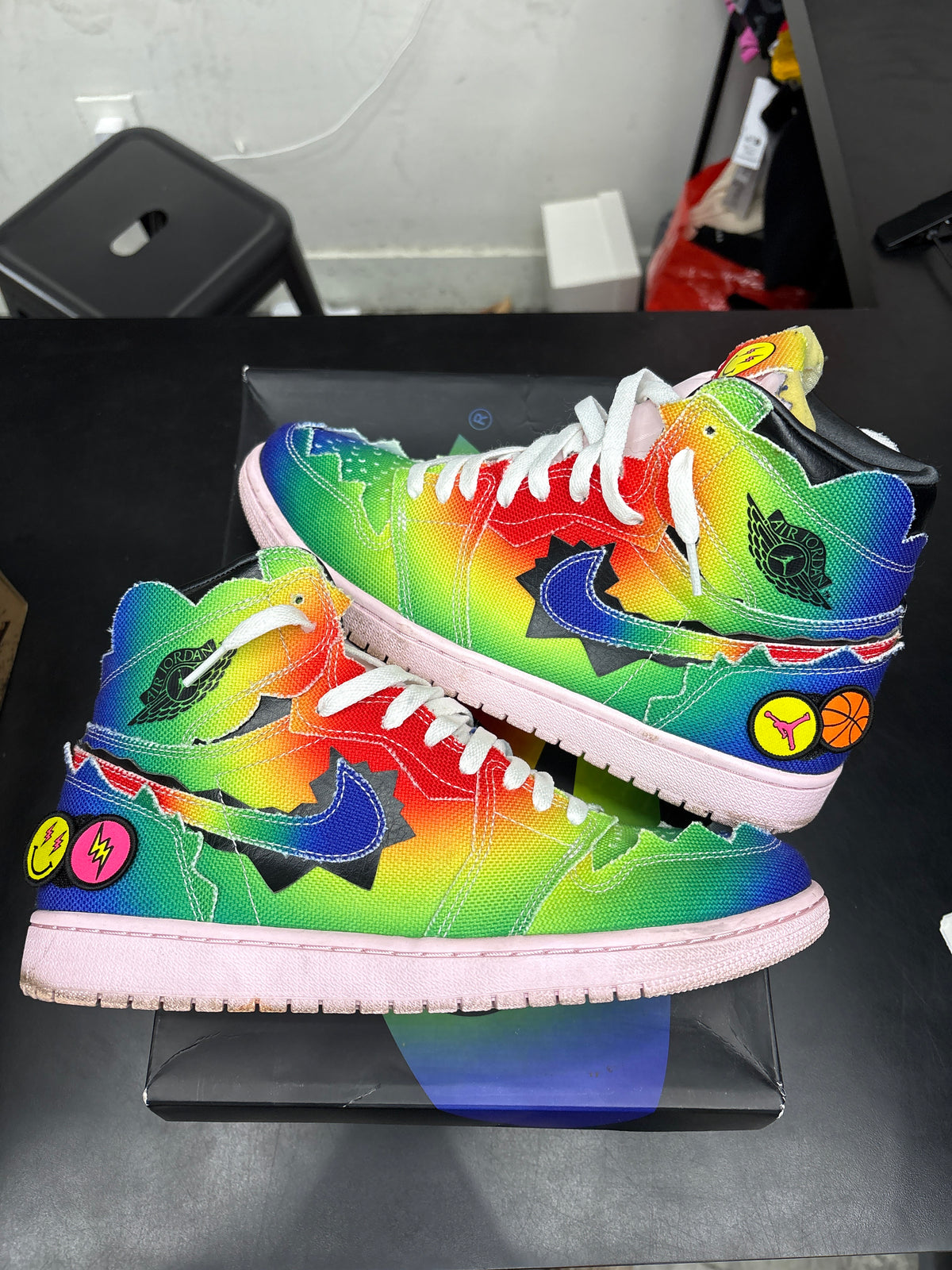 AJ1 J Balvin (U) - 10.5M**