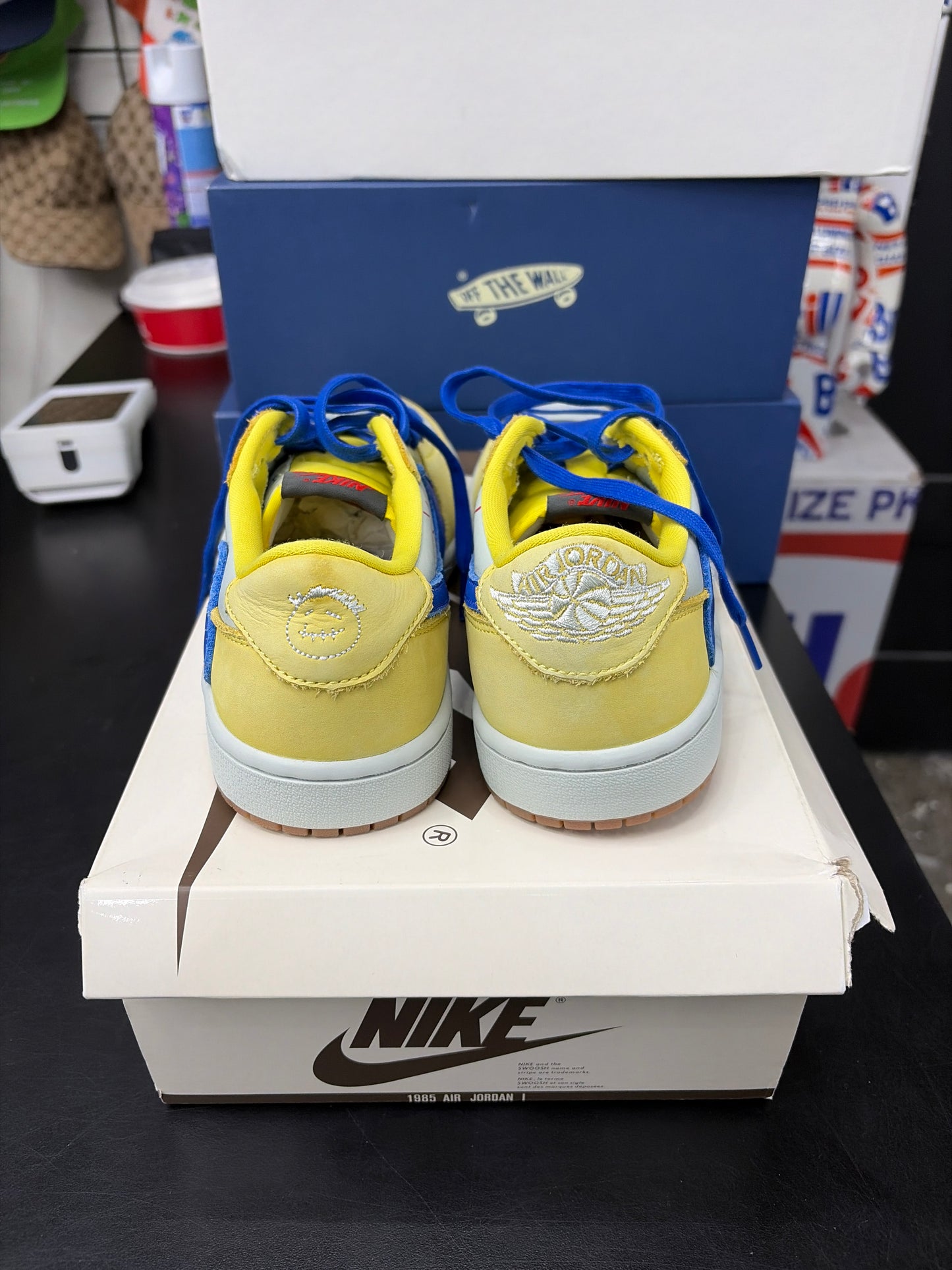 AJ1 Low Travis Scott Canary Yellow (U) - 8.5W
