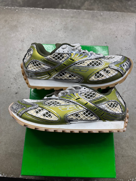 Bottega Orbit Olive (U) - 39**