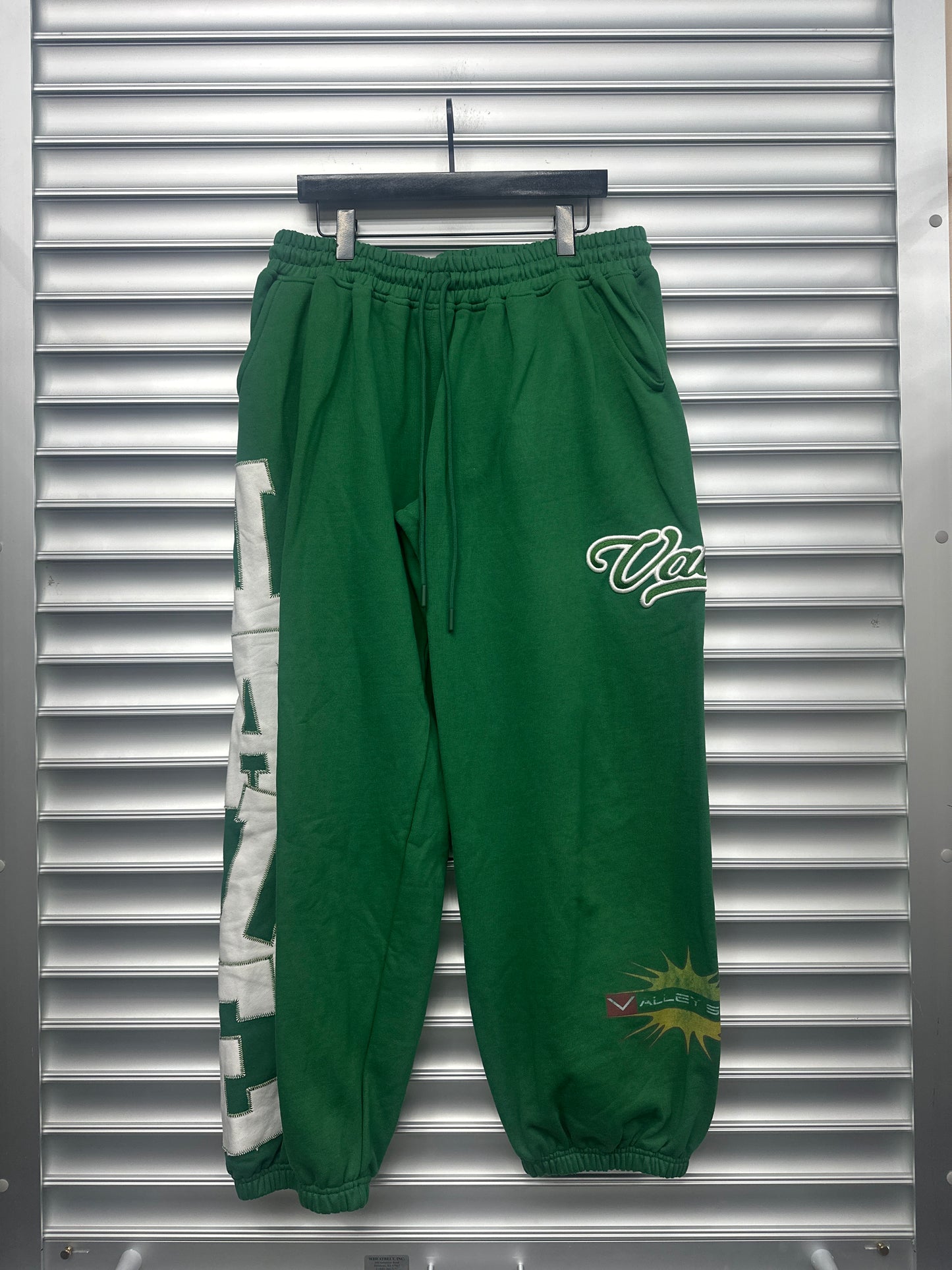 Vale Green Sweatpants - L